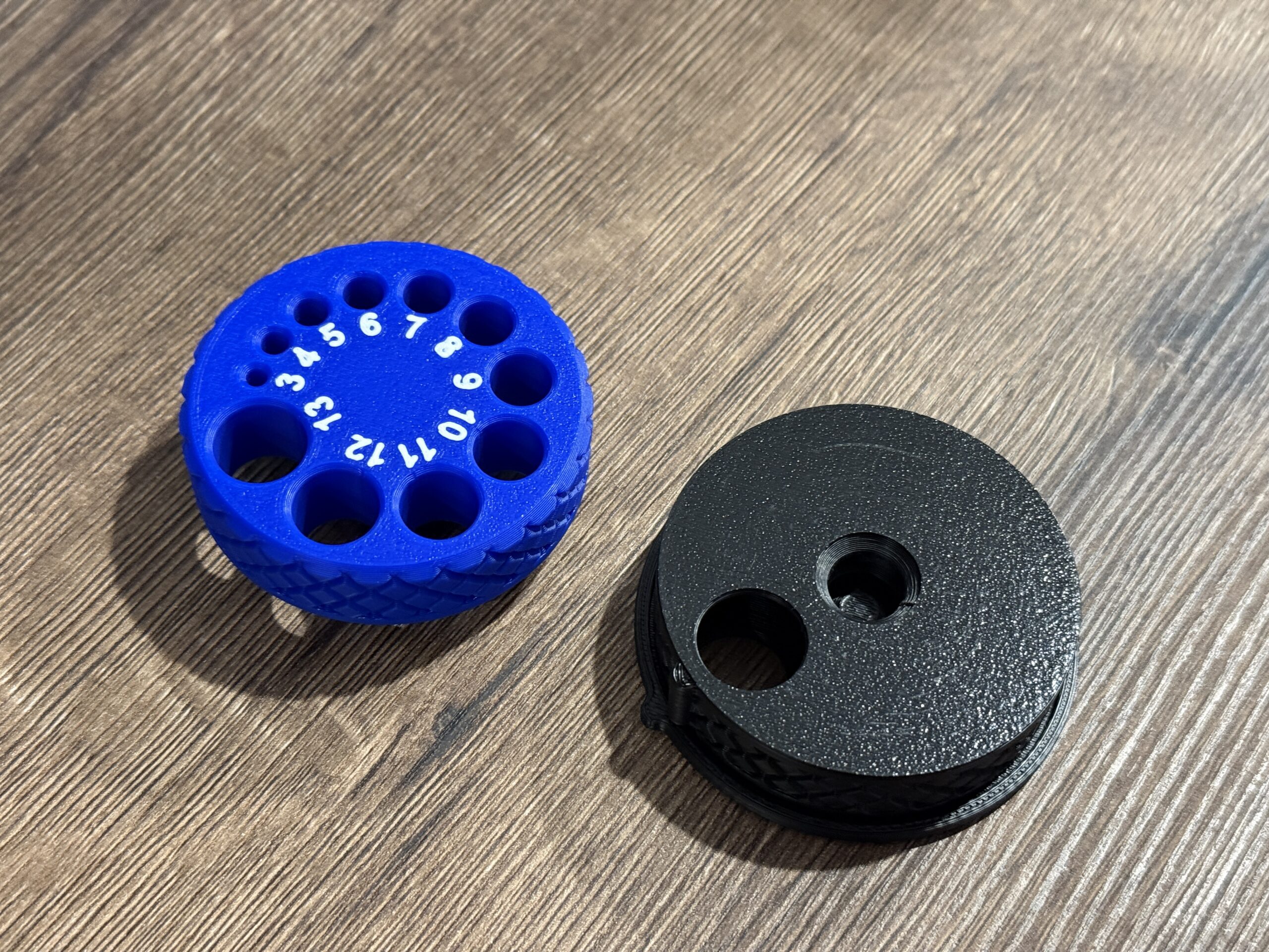 Pochłaniacz pyłu i prowadnica do wierteł, czyli 2w1 - obrazek 4