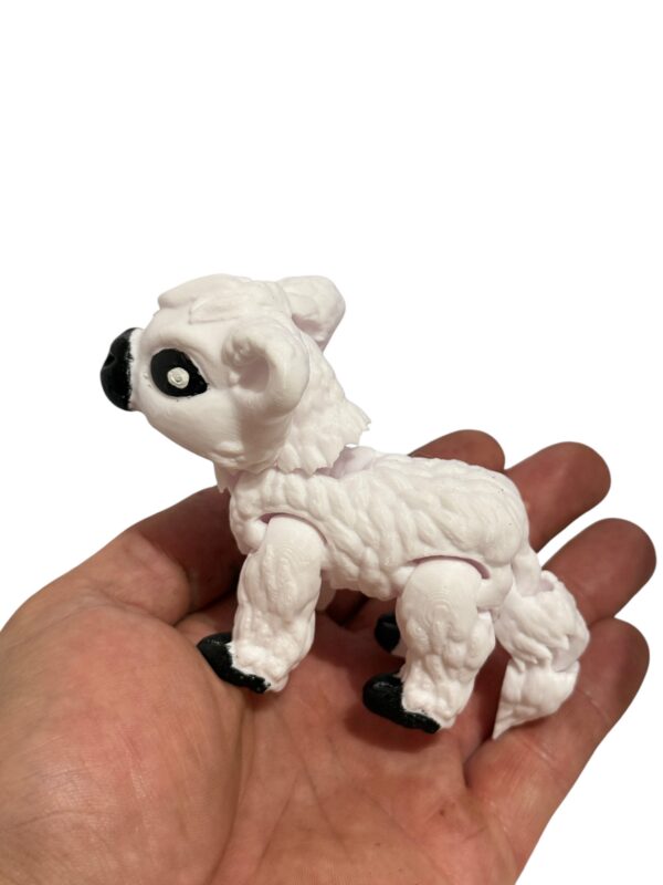 Krówka 3D – unikalna ruchoma figurka, prezent, ręcznie malowana - obrazek 7