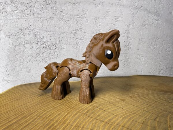 Konik 3D – unikalna ruchoma figurka, prezent, ręcznie malowane - obrazek 13