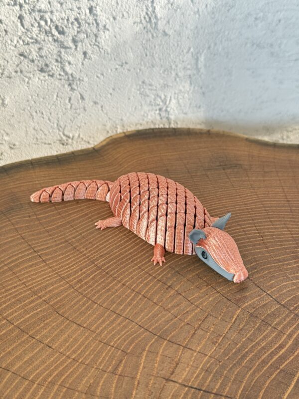 Ruchomy Pancernik 3D, wysoka jakość, realistyczne detale, antystresowy gadżet, prezent - obrazek 14