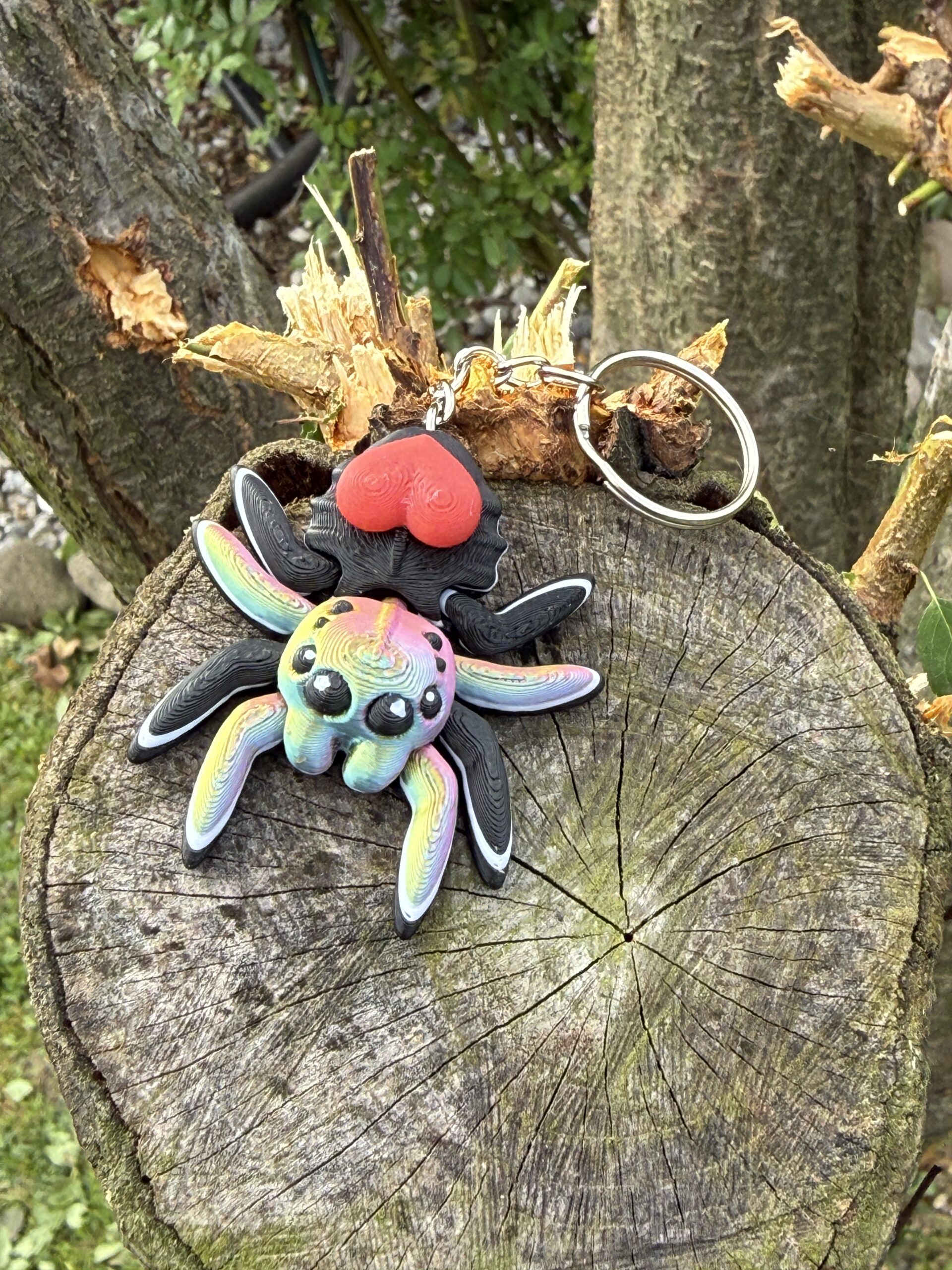 Pajączek Skakun z sercem – Przegubowa ruchoma mini figurka i brelok! - obrazek 9