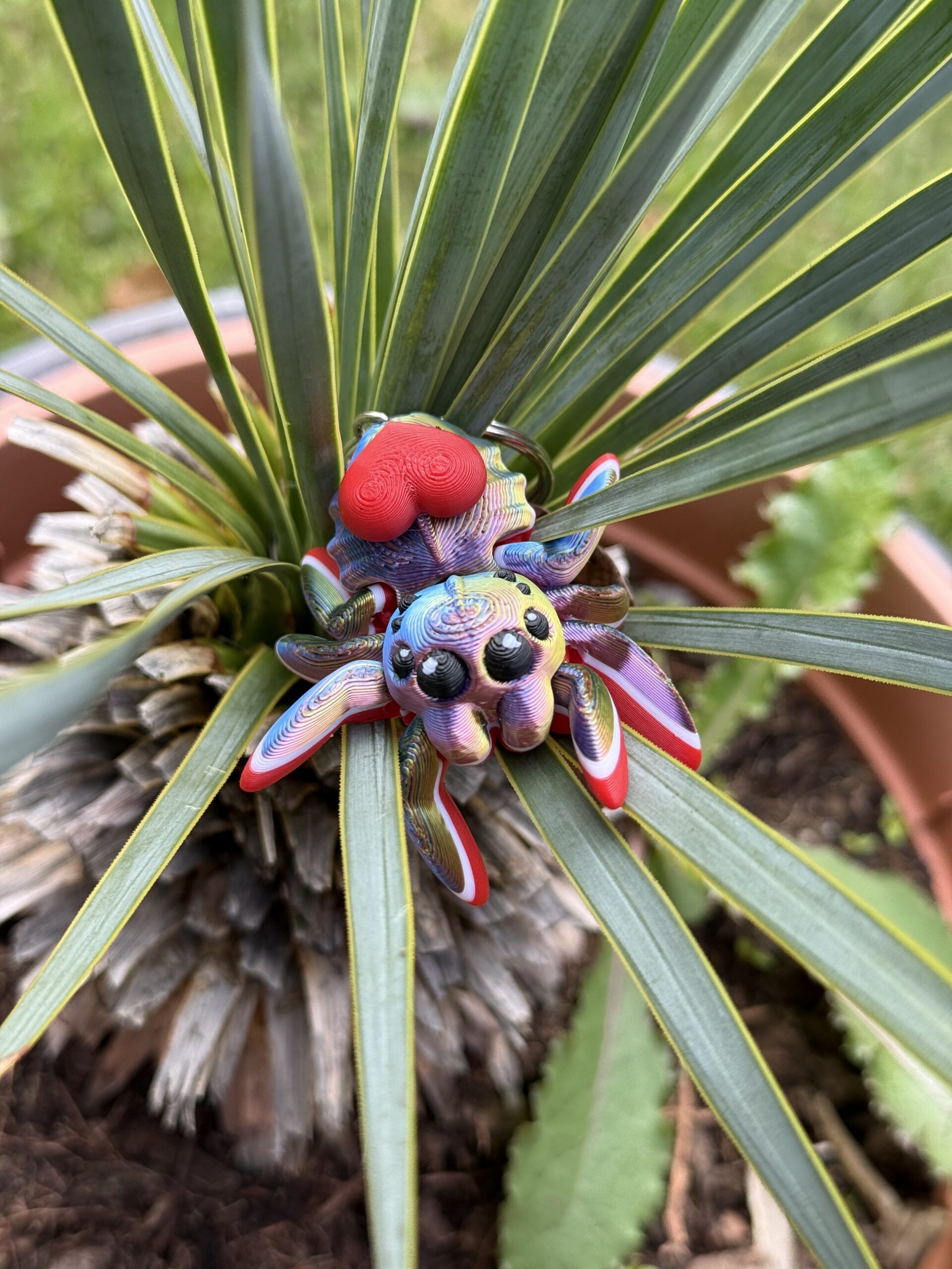 Pajączek Skakun z sercem – Przegubowa ruchoma mini figurka i brelok! - obrazek 11