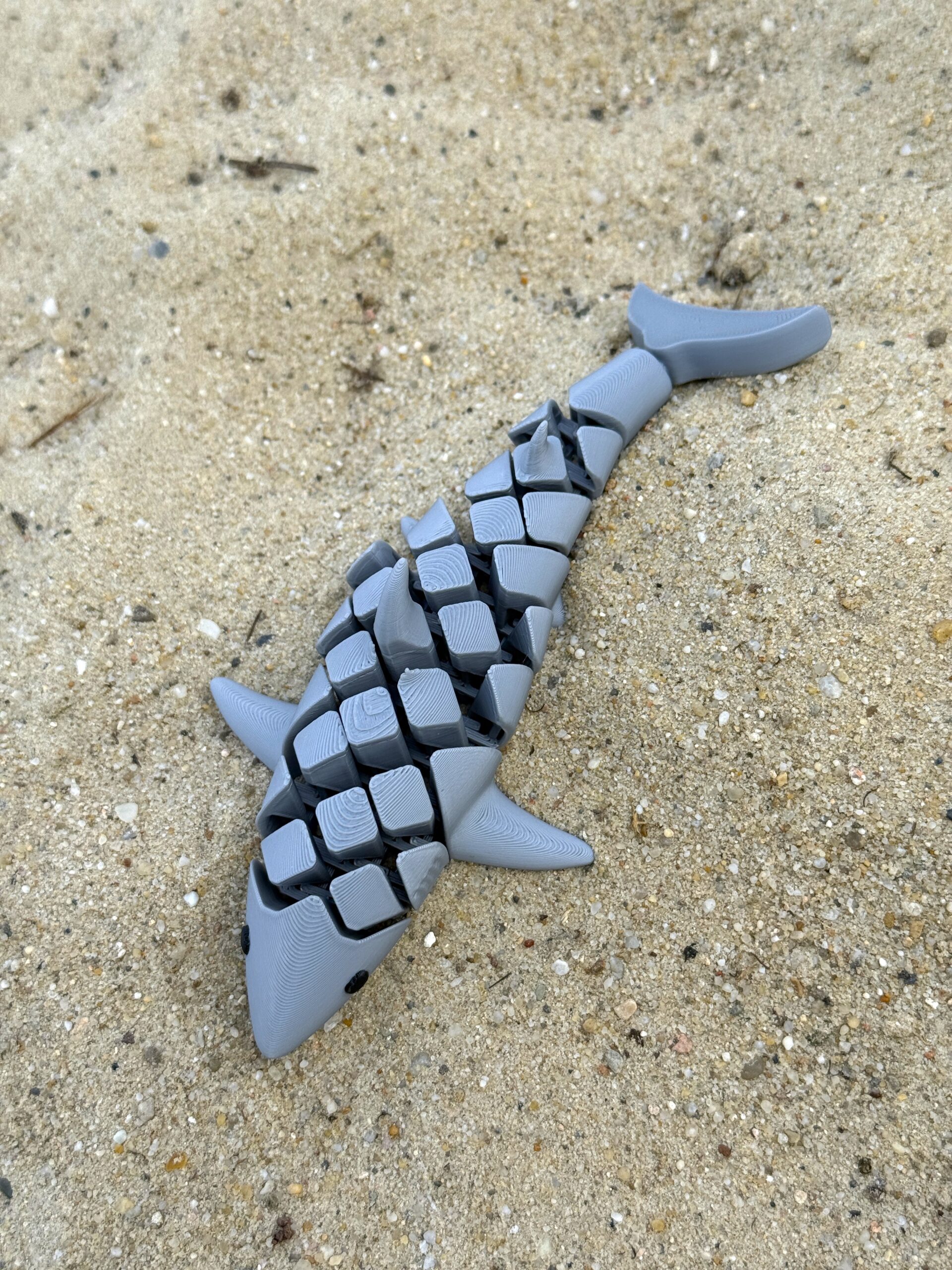 Rekin segmentowy3D – ruchoma figurka, gadżet dekoracyjny, zabawka - obrazek 6