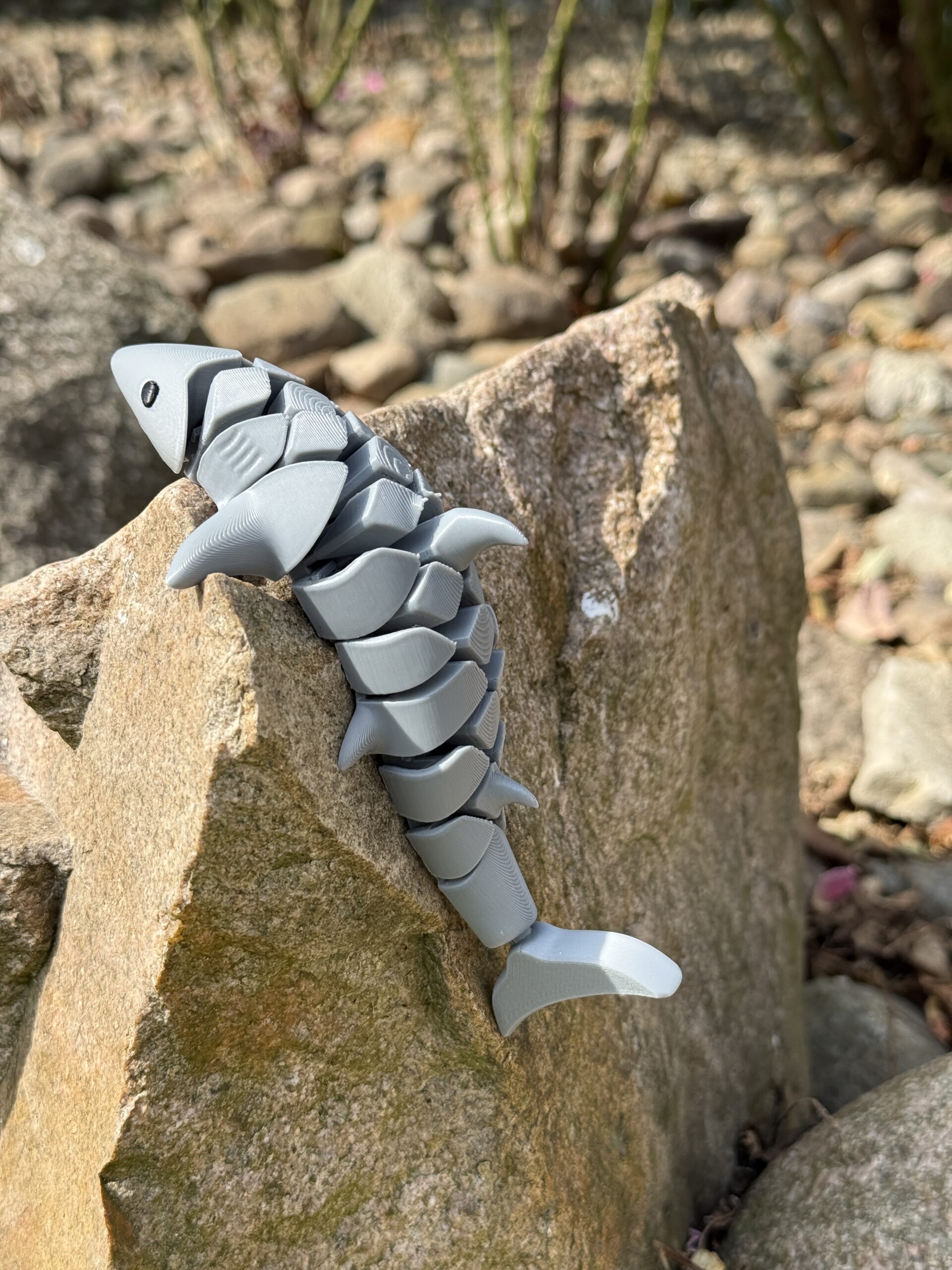 Rekin segmentowy3D – ruchoma figurka, gadżet dekoracyjny, zabawka - obrazek 10