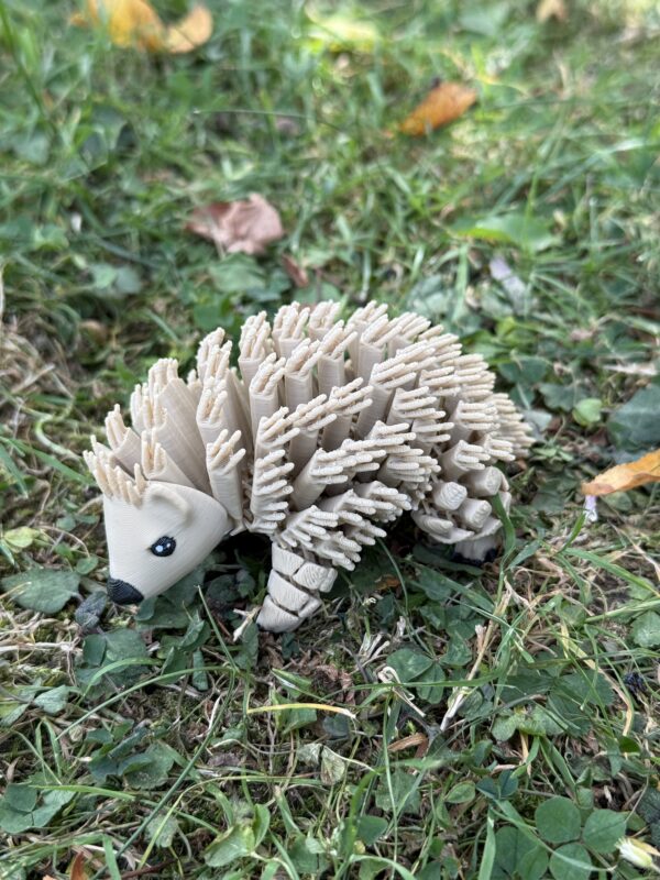Jeżozwierz 3D – kolczasty zwierz, ruchoma segmentowa figurka - obrazek 7