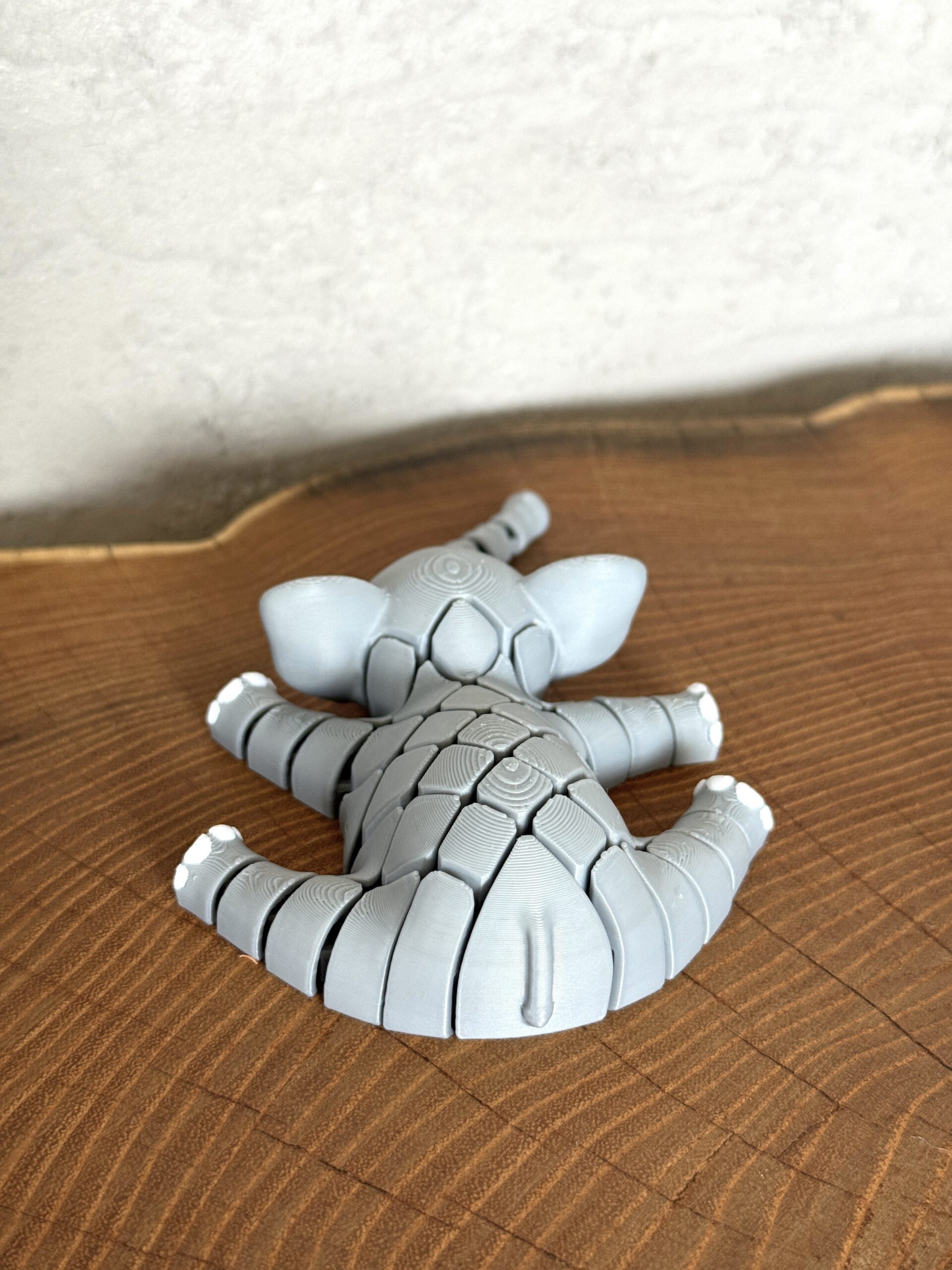 Słoń z kłami – elastyczna zabawka, antystresowy gadżet, ruchoma-segmentowa figurka - obrazek 5