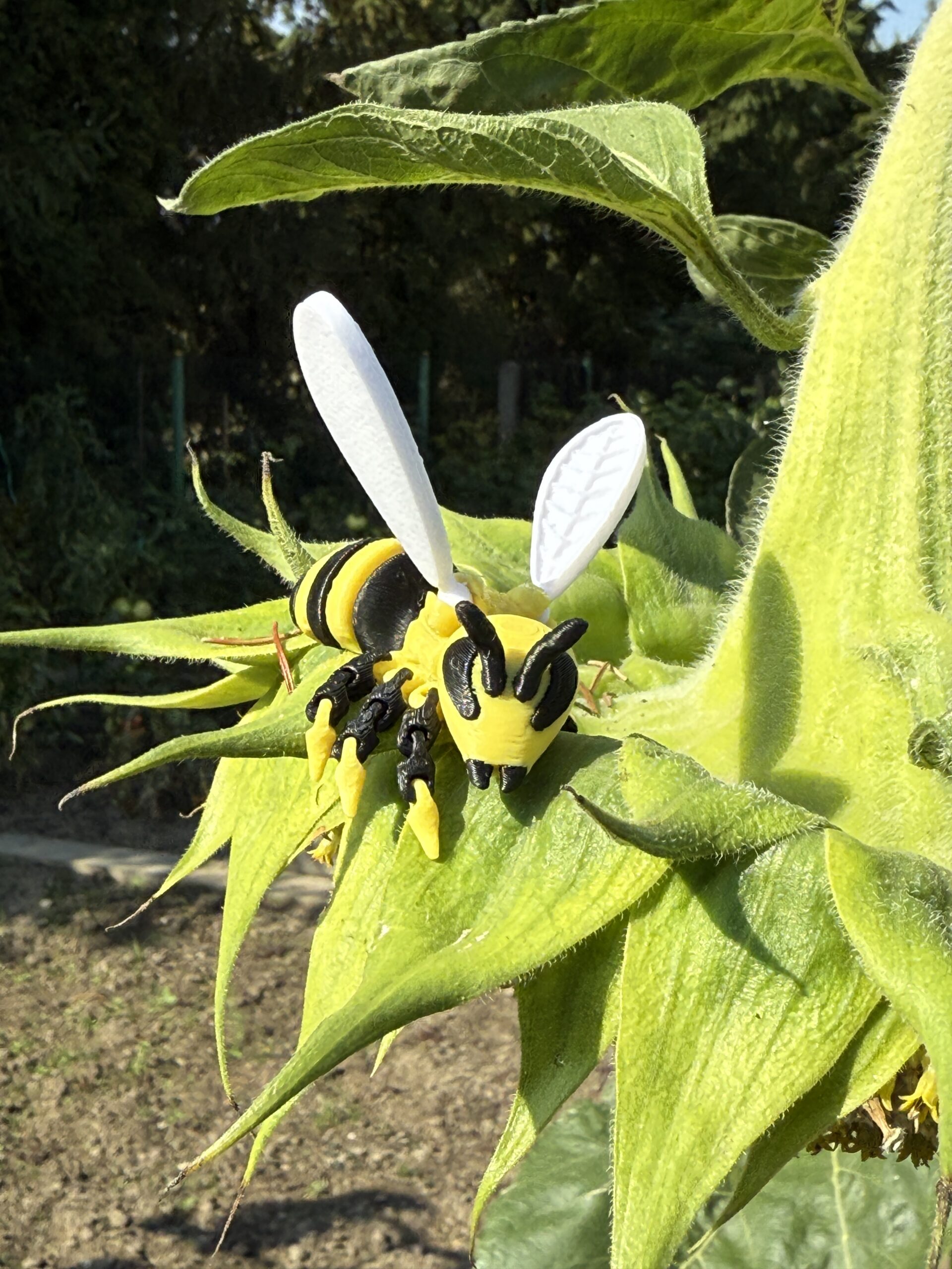 Pszczoła 3D – przegubowa, ruchoma figurka, zabawka, prezent - obrazek 3