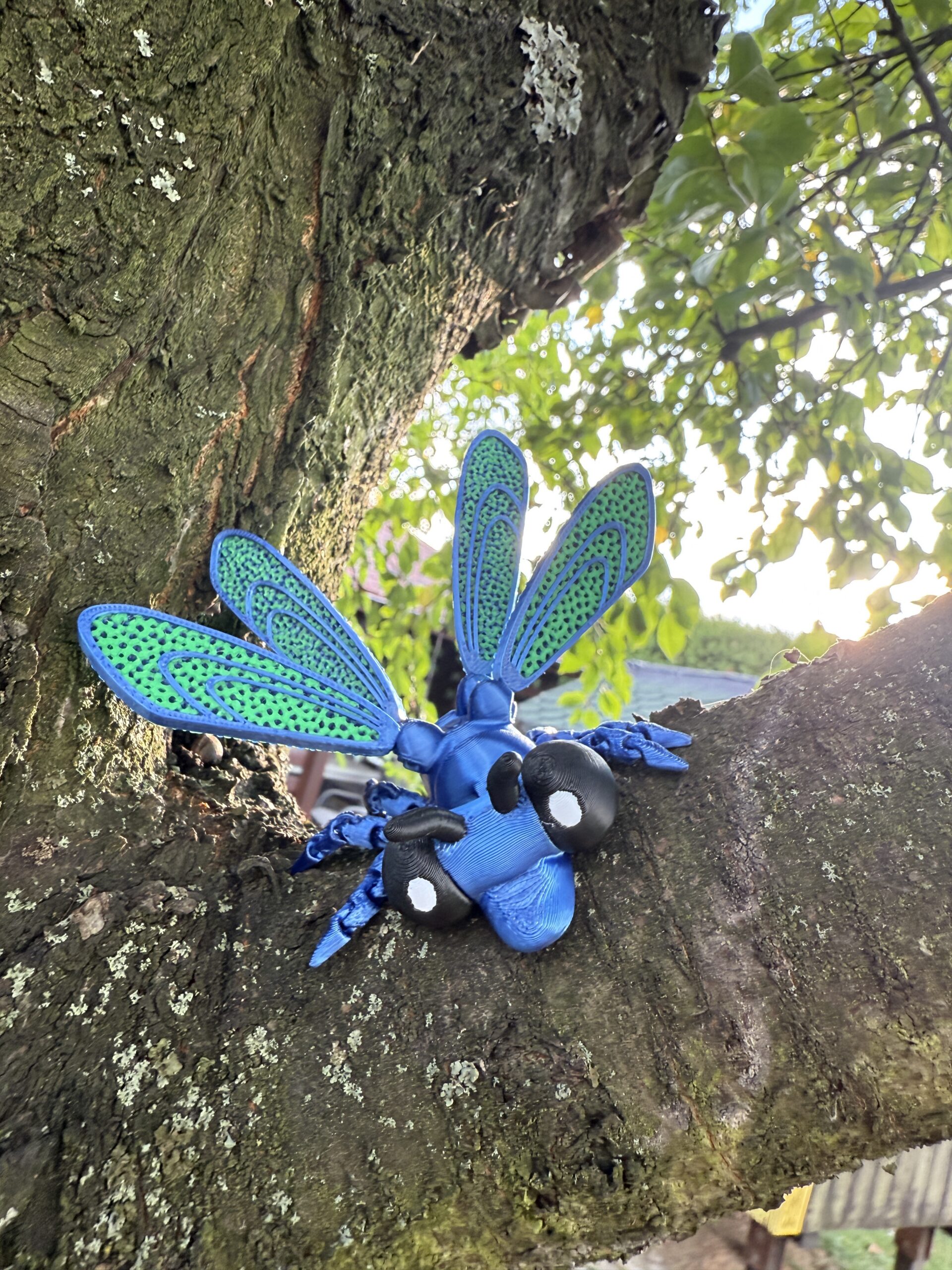 Ważka 3D – ruchoma przegubowa figurka, zabawka, prezent - obrazek 4