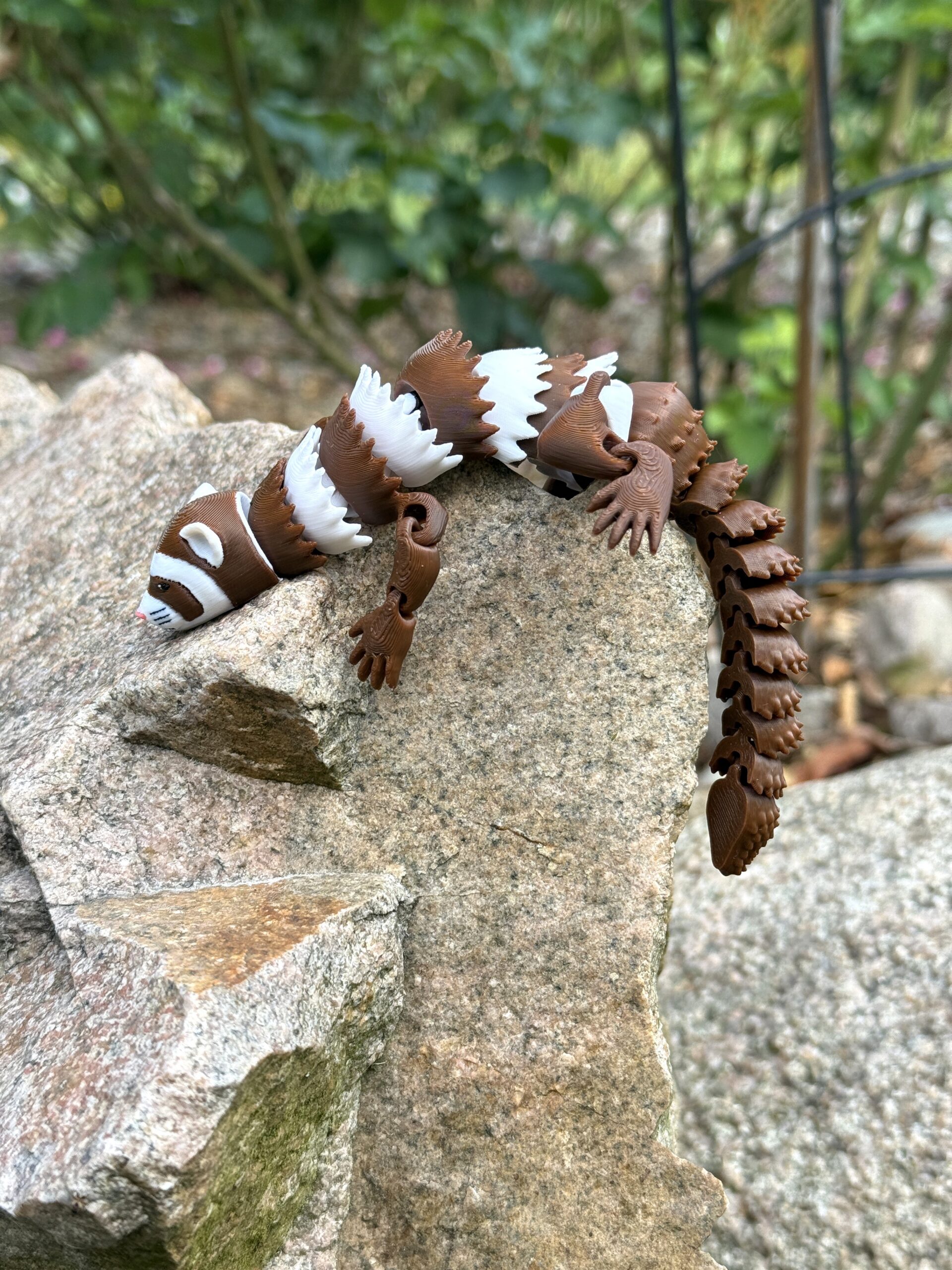 Fretka przegubowa 3D – elastyczna figurka antystresowa, realistyczna, prezent - obrazek 3