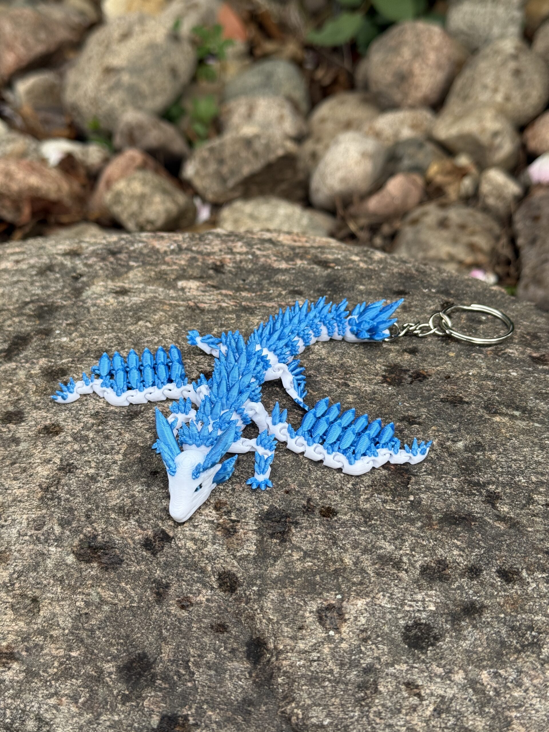 Lodowy Smok ze skrzydłami – Brelok, przegubowa figura 3D zrodzona z mrozu i kryształów, zabawka - obrazek 11