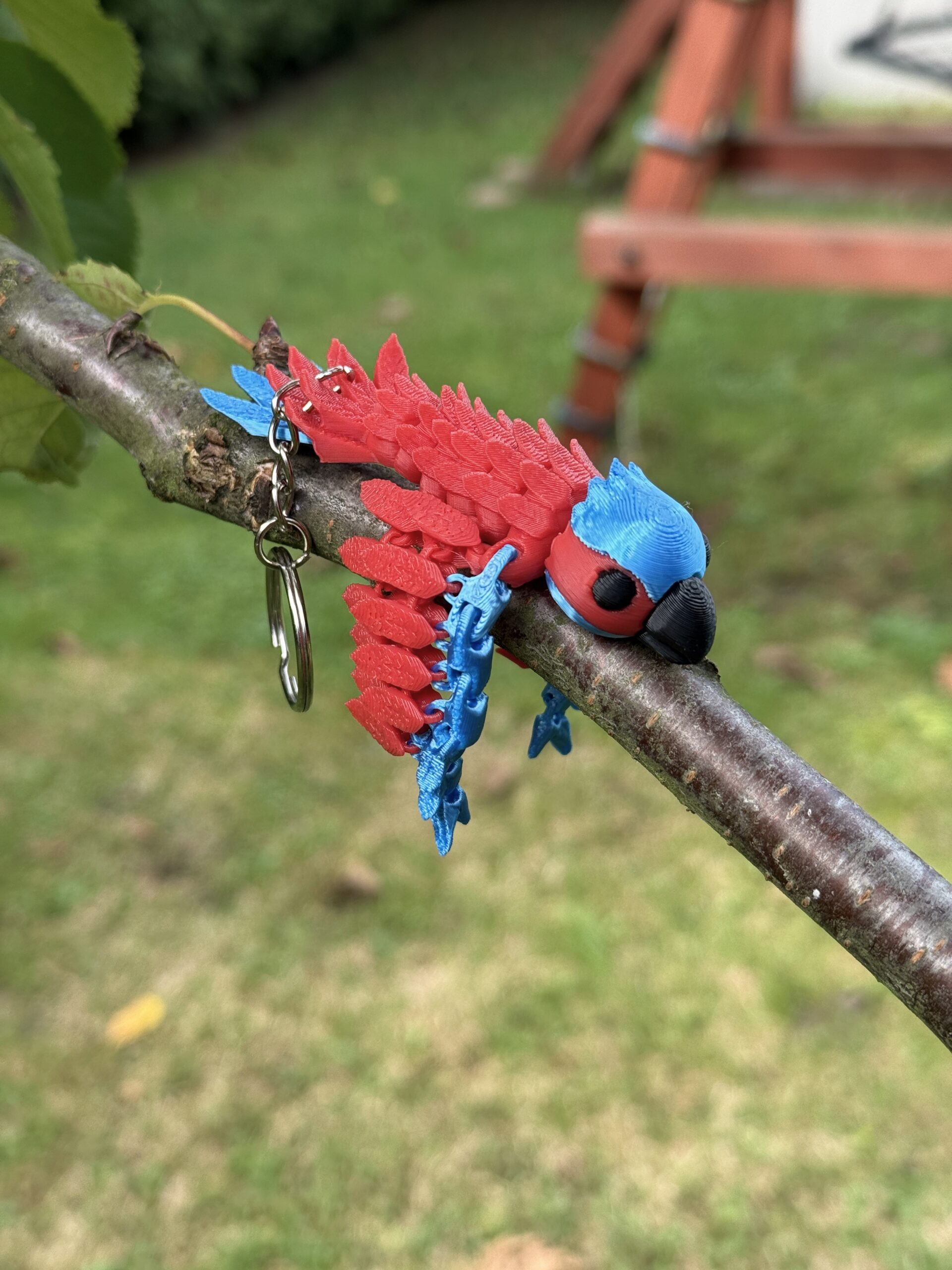 Papuga Ara 3D – przegubowy brelok, ruchoma figurka, zabawka - obrazek 3