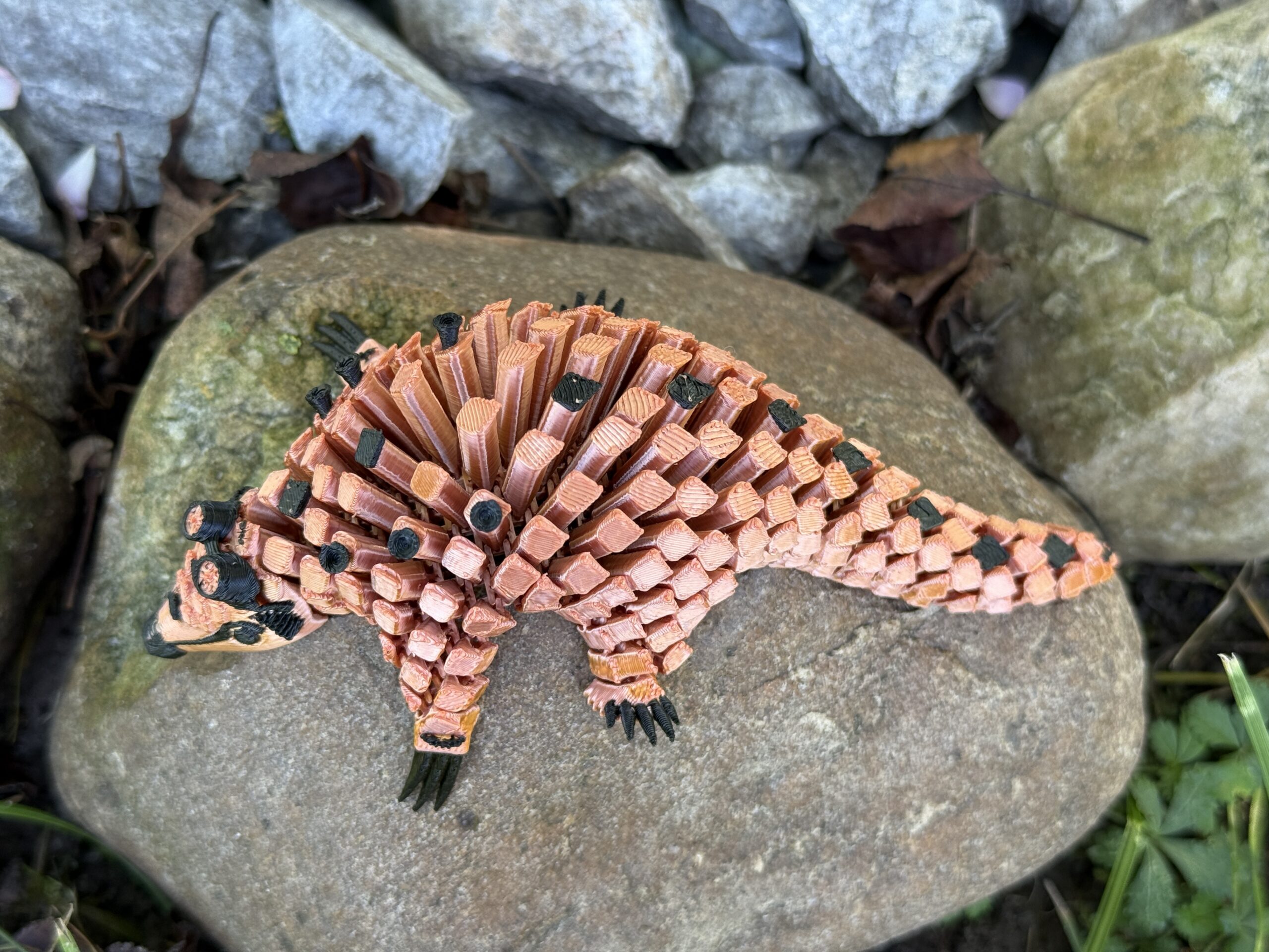 Łuskowiec Steampunk 3D – segmentowy mechaniczny strażnik epoki pary, zabawka - obrazek 8