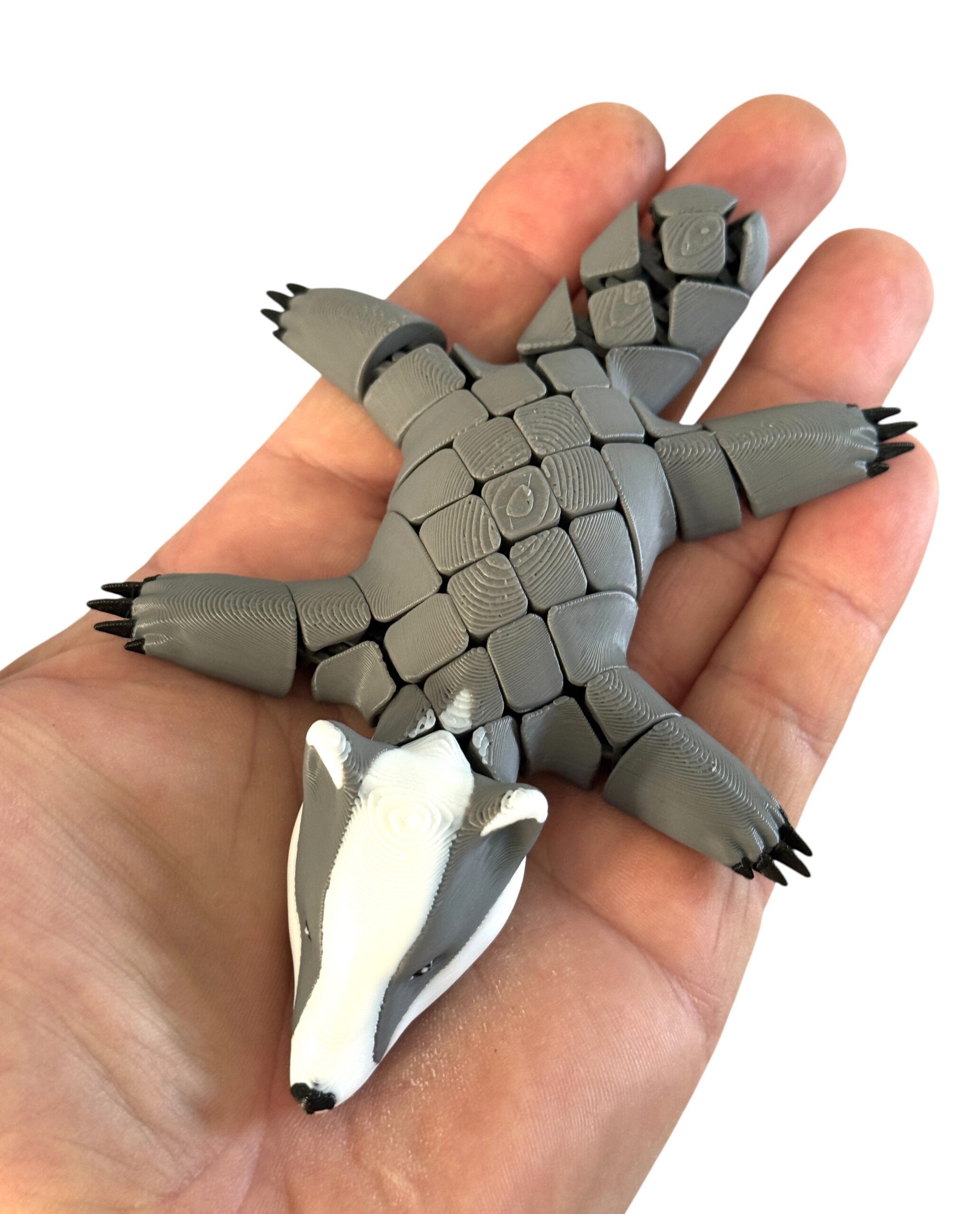 Borsuk segmentowy 3D ssak – ruchoma figurka, gadżet dekoracyjny, zabawka, prezent - obrazek 4