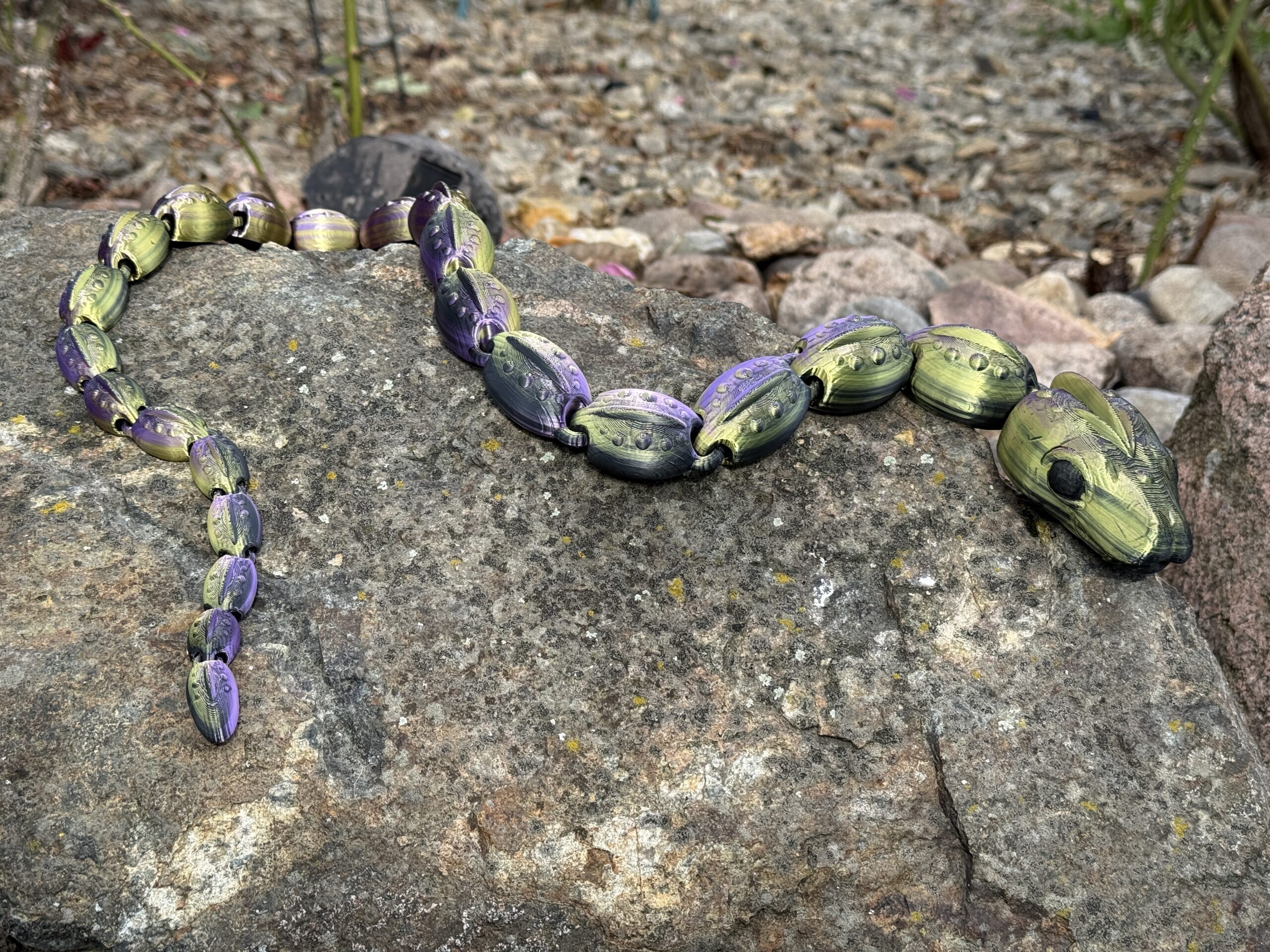 Przegubowy Wąż 3D – imponujący rozmiar 77 cm, bajeczna figurka, zabawka - obrazek 15