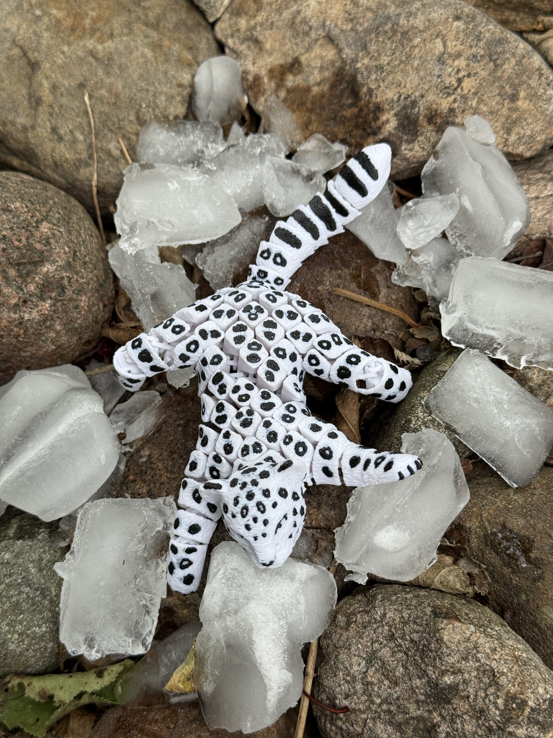 Lampart Śnieżny 3D – Strażnik Mroźnych Szczytów, ruchoma figurka segmentowa, zabawka - obrazek 11