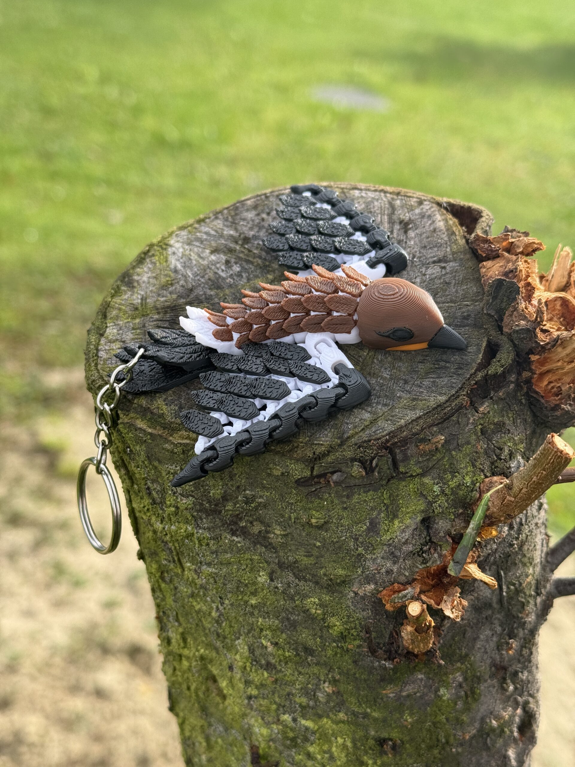 Wróbel Przegubowy 3D – realistyczny brelok i mini figurka, zabawka, ozdoba - obrazek 4