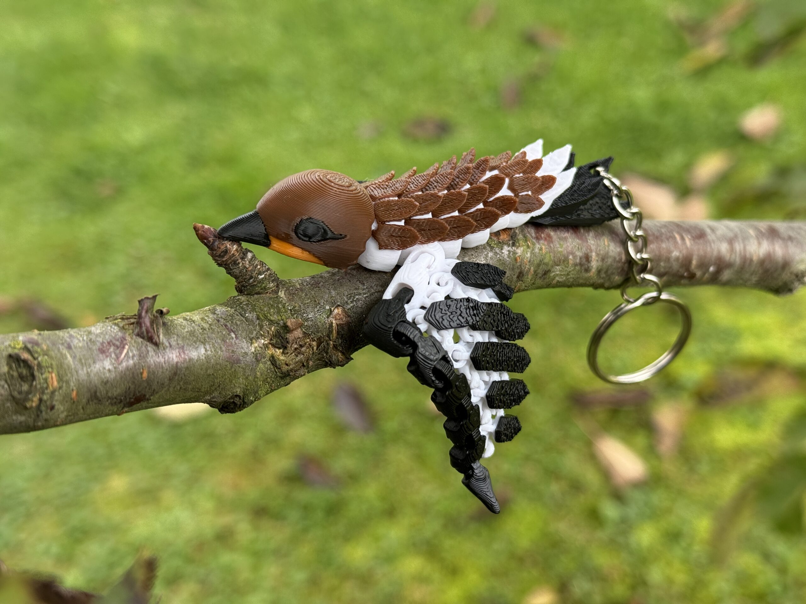 Wróbel Przegubowy 3D – realistyczny brelok i mini figurka, zabawka, ozdoba - obrazek 7