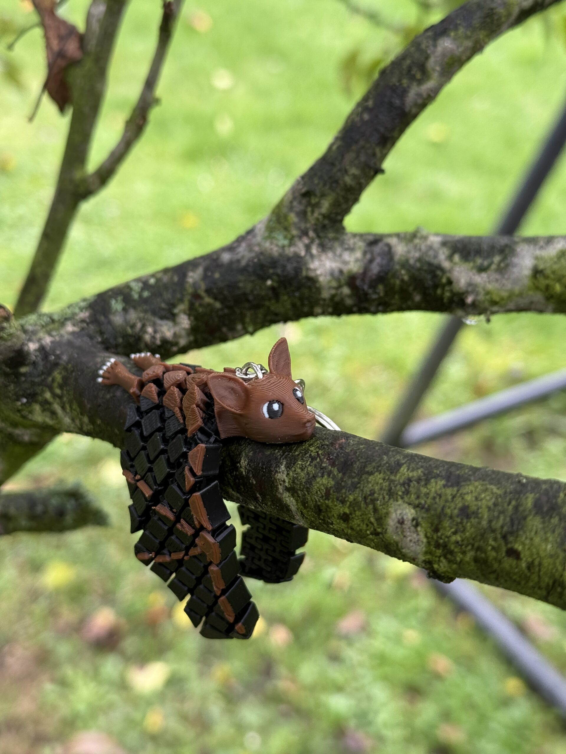 Nietoperz Segmentowy 3D – słodka przegubowa figurka i brelok z charakterem, zabawka - obrazek 2