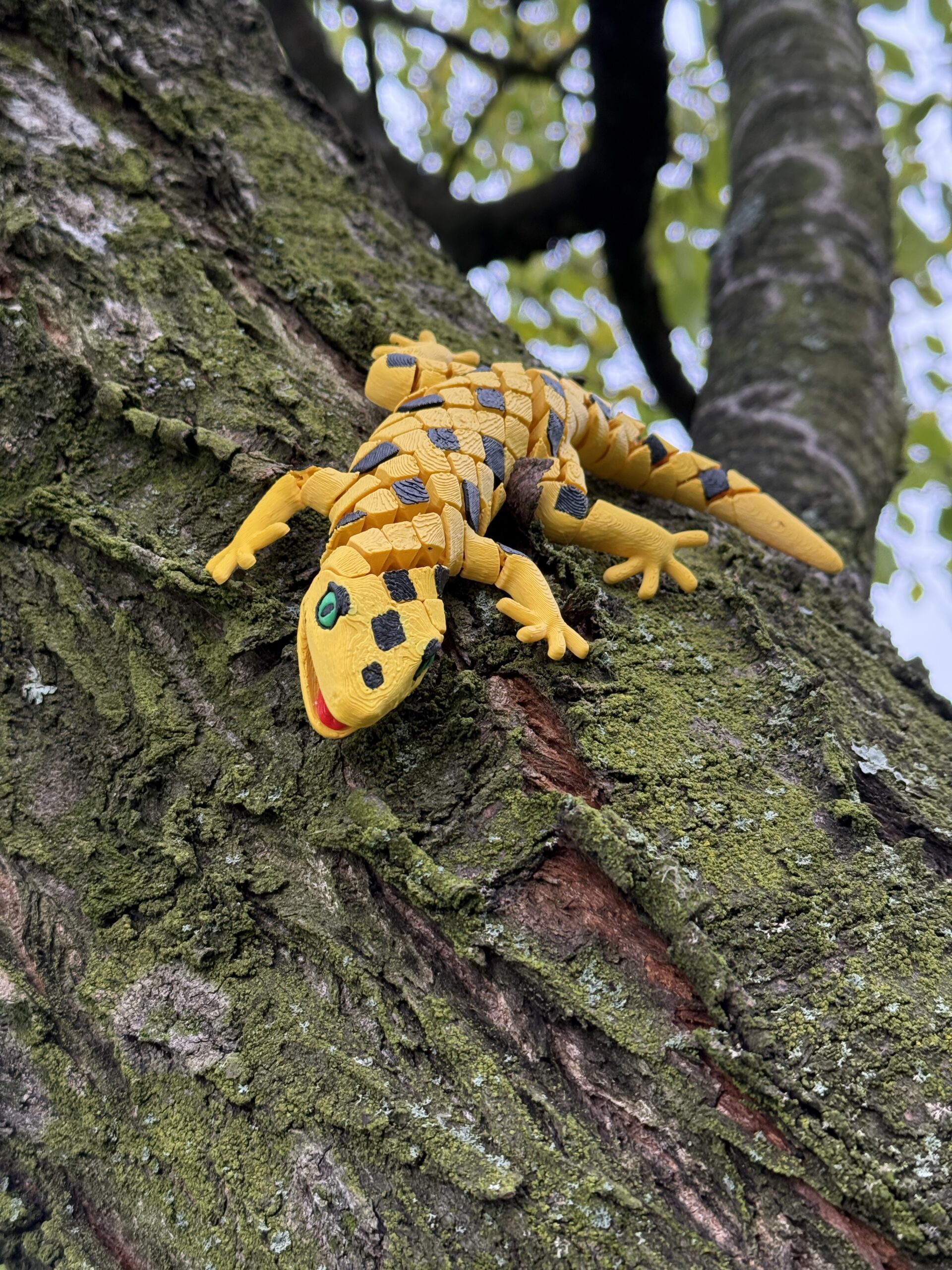 Gekon Segmentowy 3D – zwinny, elastyczny i pełen charakteru! Zabawka, ozdoba terrarium - obrazek 6