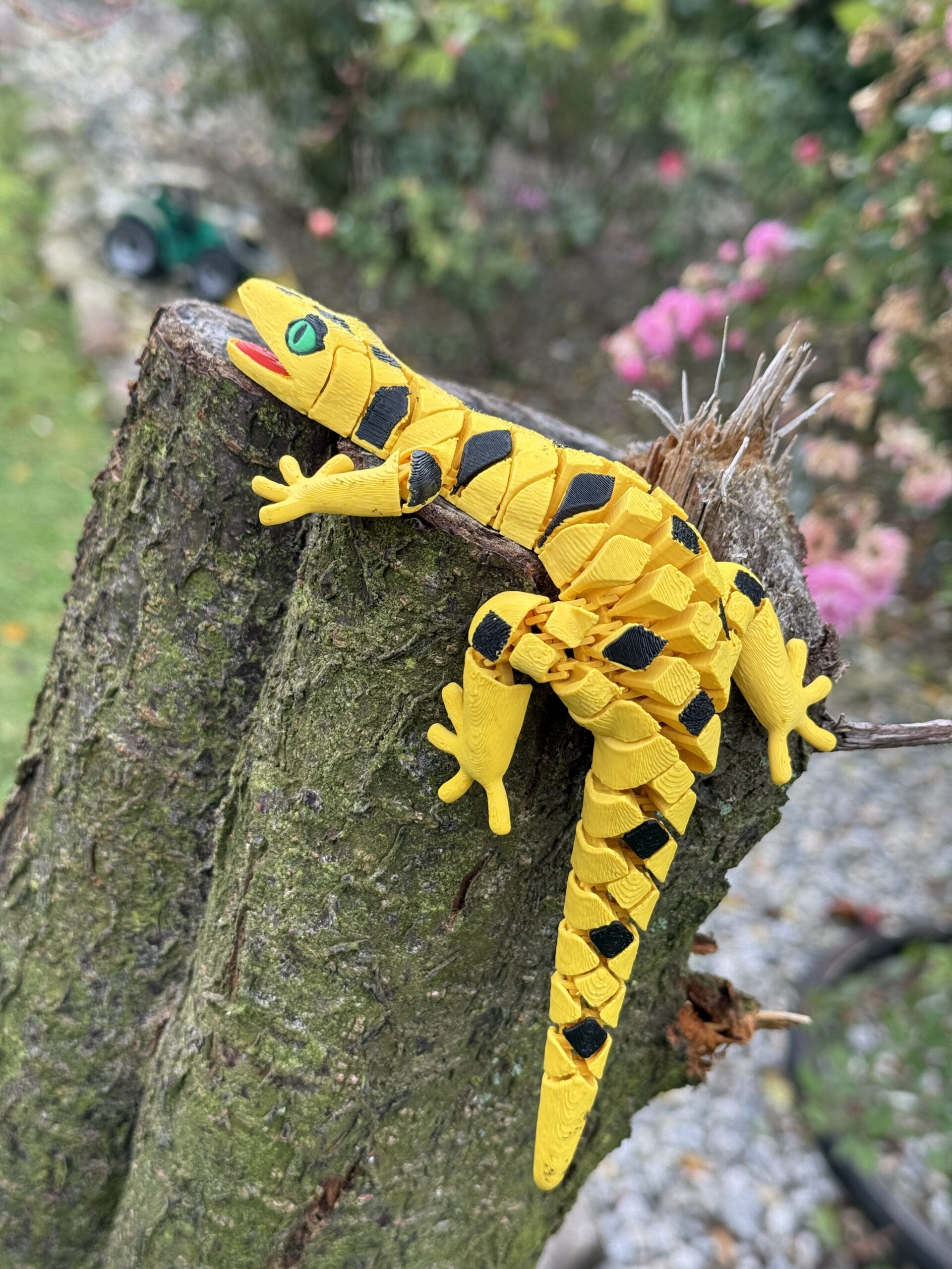 Gekon Segmentowy 3D – zwinny, elastyczny i pełen charakteru! Zabawka, ozdoba terrarium - obrazek 7