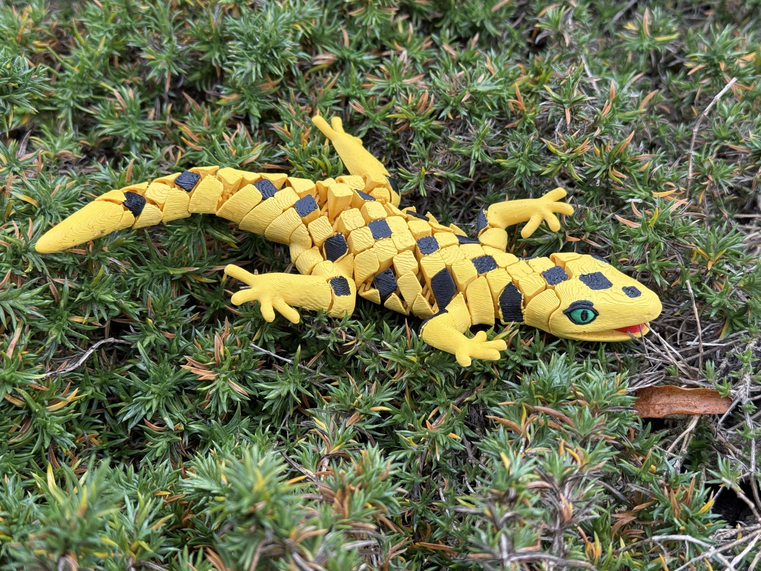 Gekon Segmentowy 3D – zwinny, elastyczny i pełen charakteru! Zabawka, ozdoba terrarium - obrazek 11