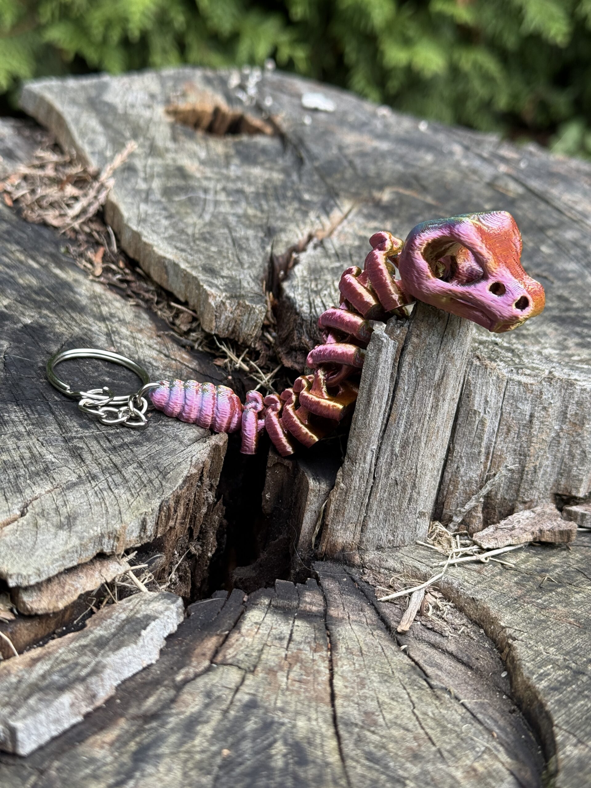 Brelok Wąż Grzechotnik Szkieletowy 3D – przegubowy, trójkolorowy i w pełni ruchomy! - obrazek 12