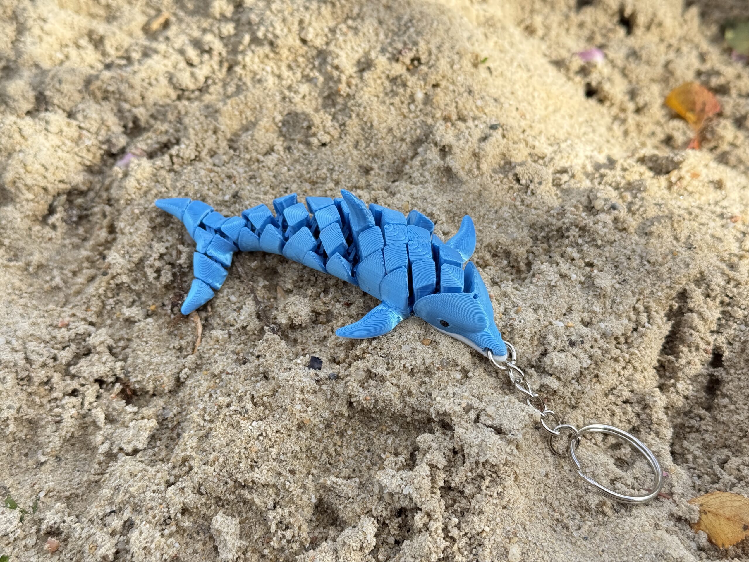 Delfin segmentowy 3D– elastyczny brelok z morską duszą! Mini figurka, prezent - obrazek 8