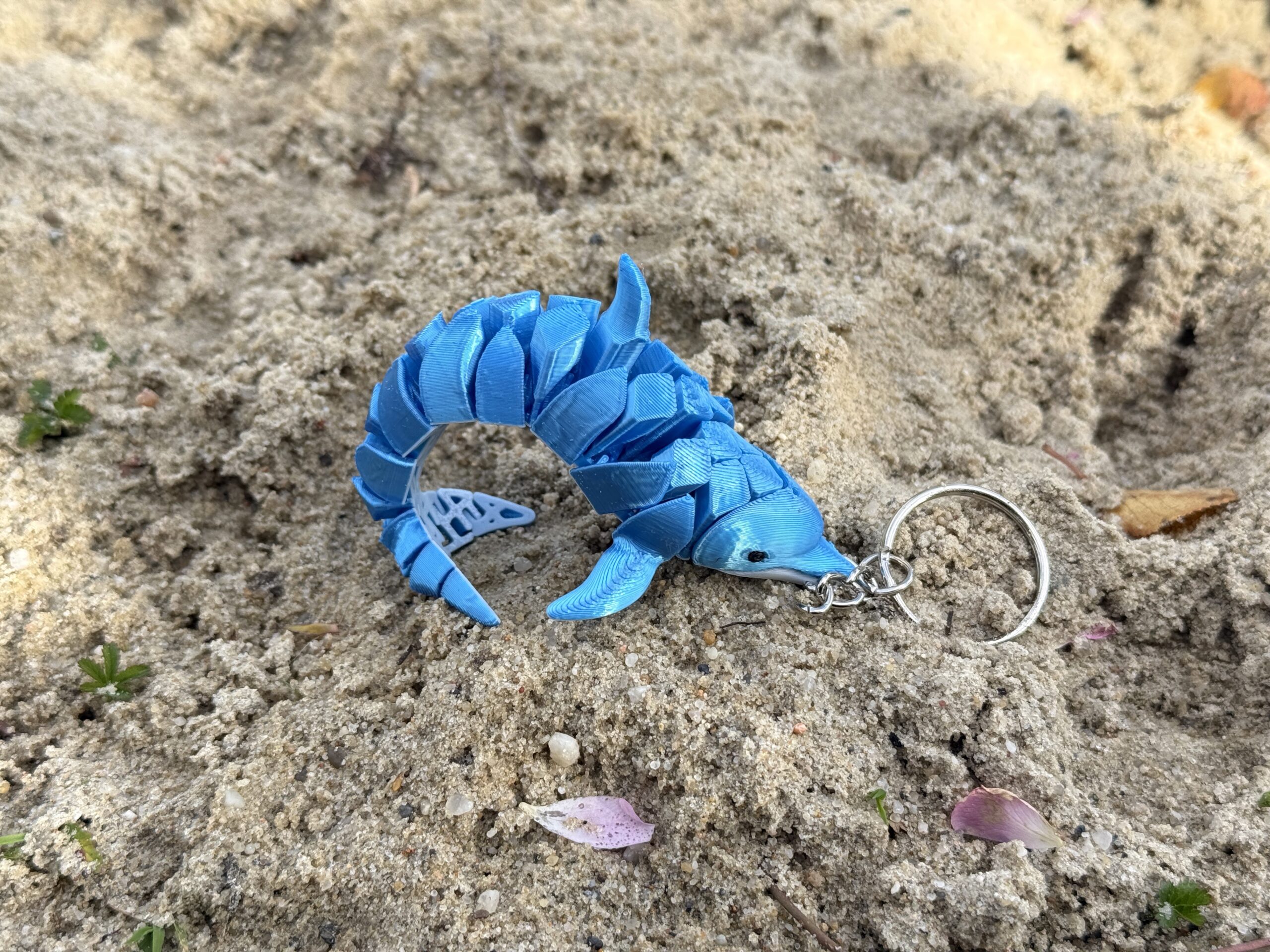 Delfin segmentowy 3D– elastyczny brelok z morską duszą! Mini figurka, prezent - obrazek 10