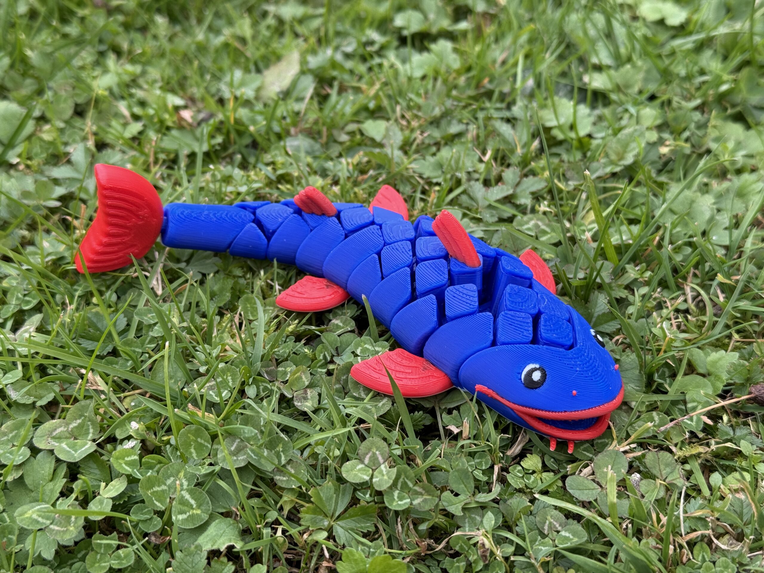 Segmentowy Sum 3D – wesoła rybka, ruchoma zabawka, prezent, ozdoba - obrazek 11