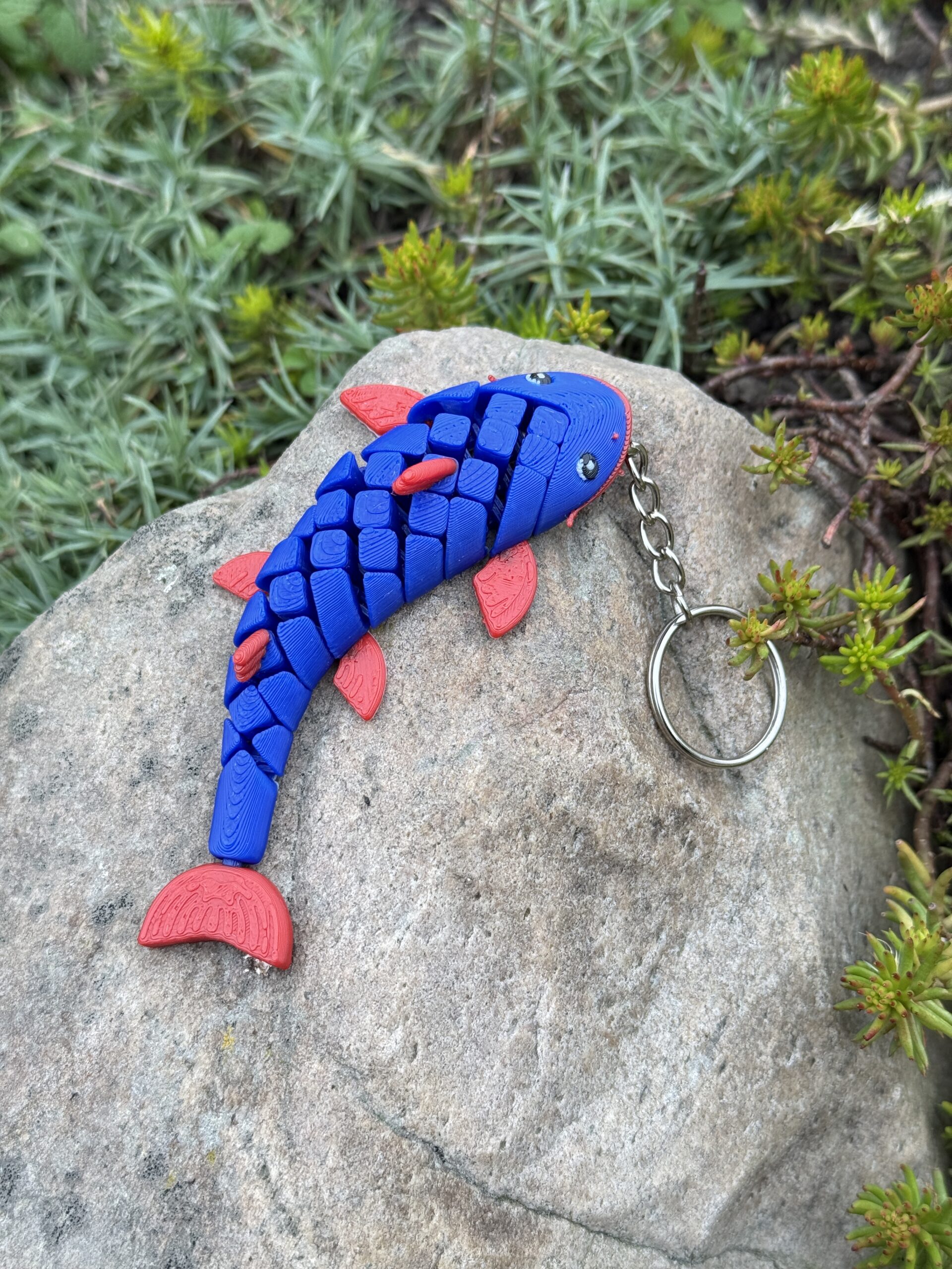 Sum segmentowy 3D – brelok, wesoła rybka, ruchoma mini figurka, zabawka - obrazek 16