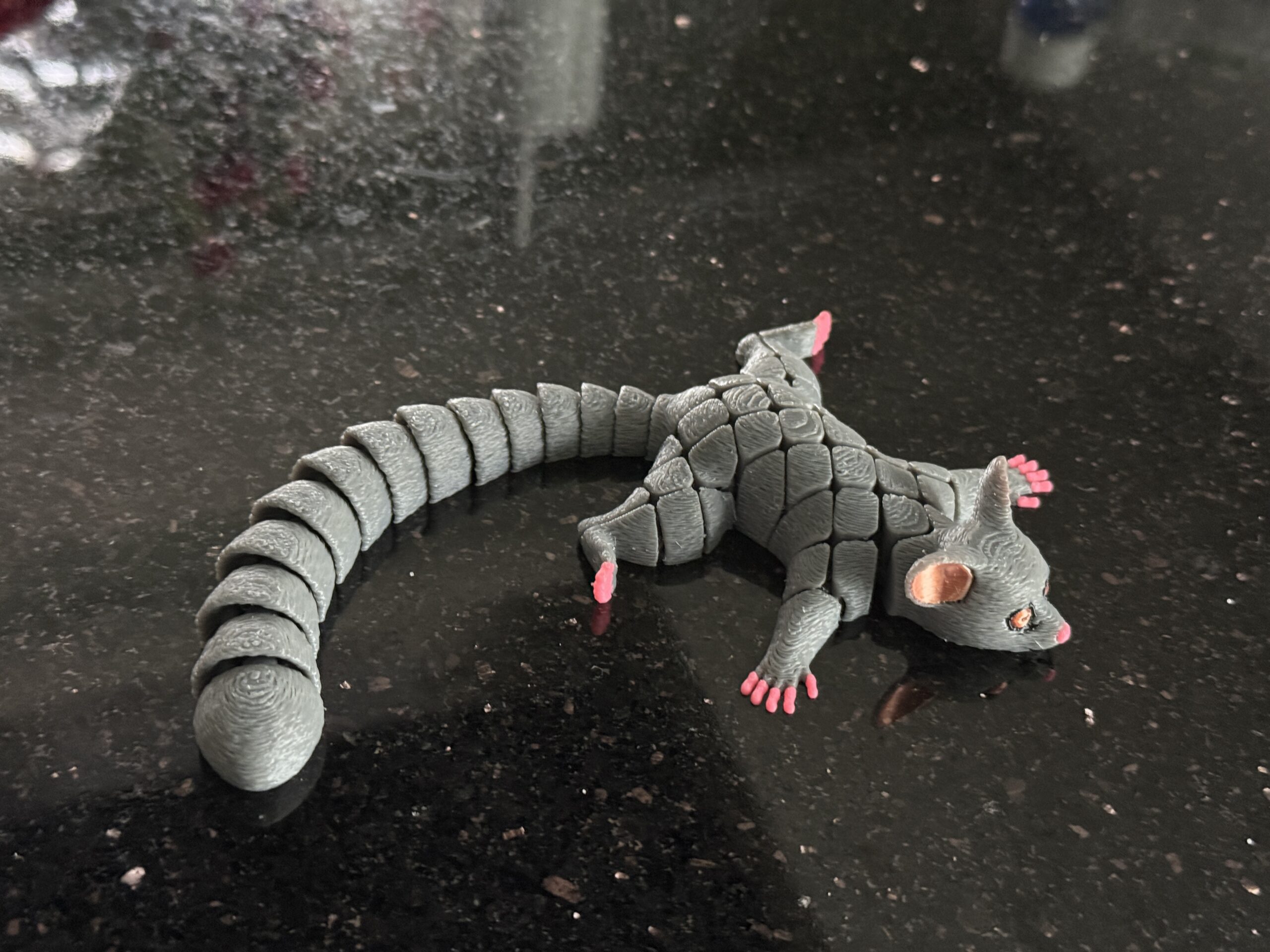 Galago segmentowy 3D – nocny skoczek z dżungli, ruchoma zabawka, prezent - obrazek 5