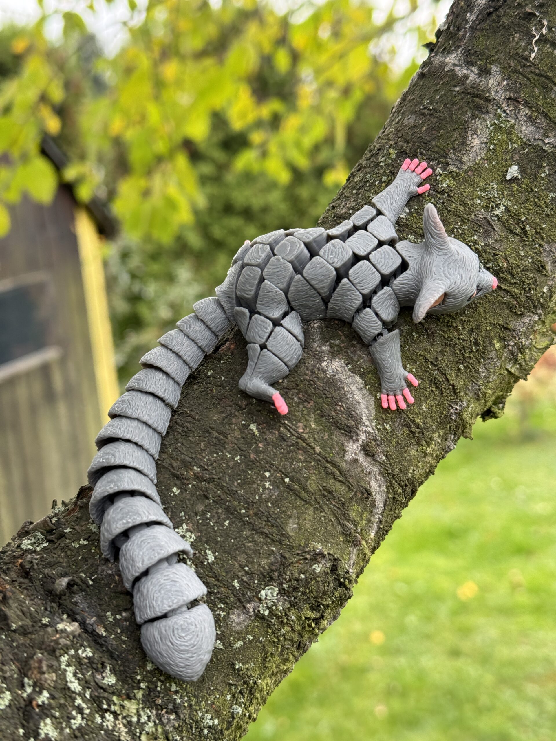 Galago segmentowy 3D – nocny skoczek z dżungli, ruchoma zabawka, prezent - obrazek 15