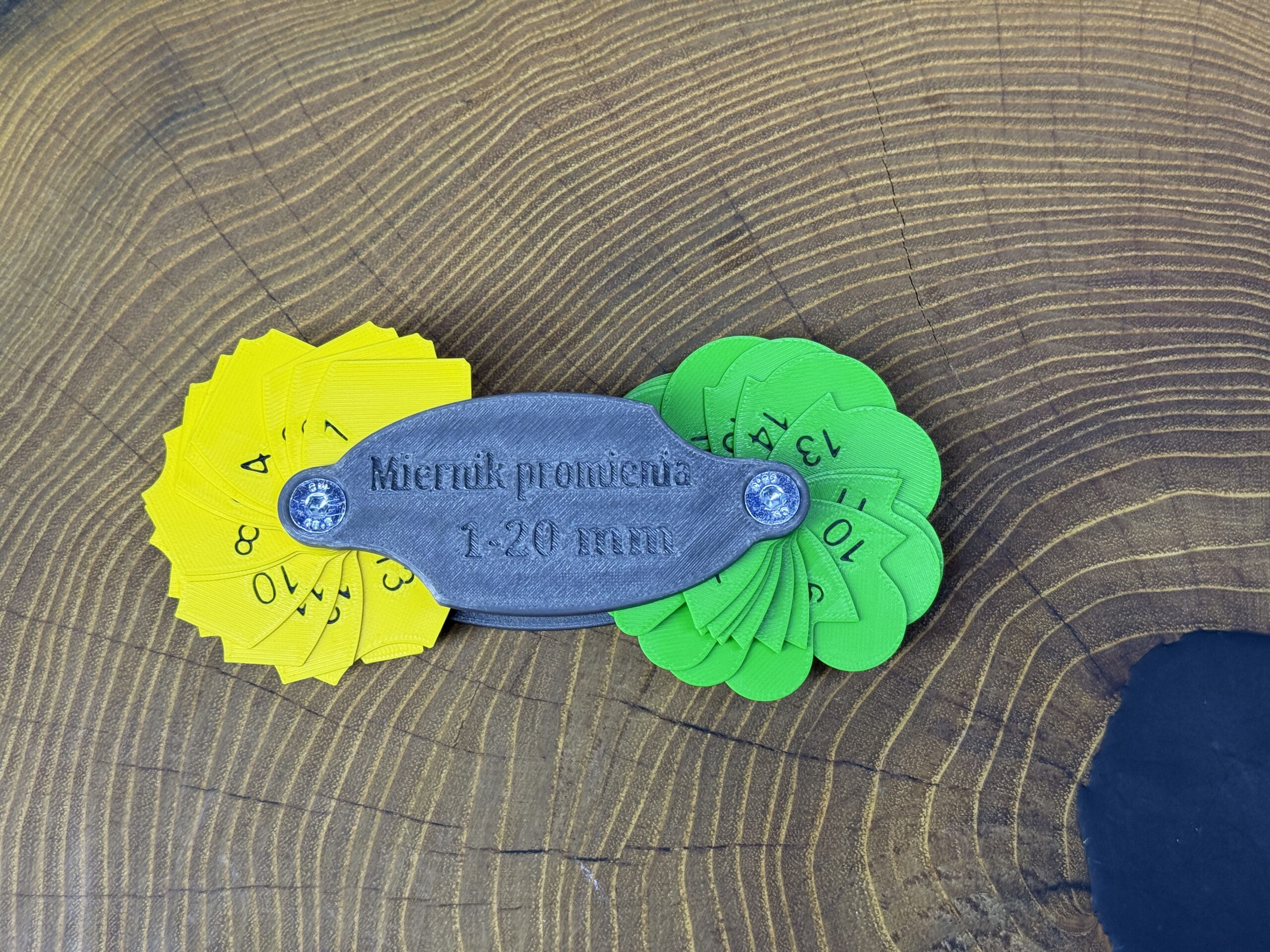 Miernik promienia – kieszonkowy szablon do pomiaru promieni wewnętrznych i zewnętrznych - obrazek 4