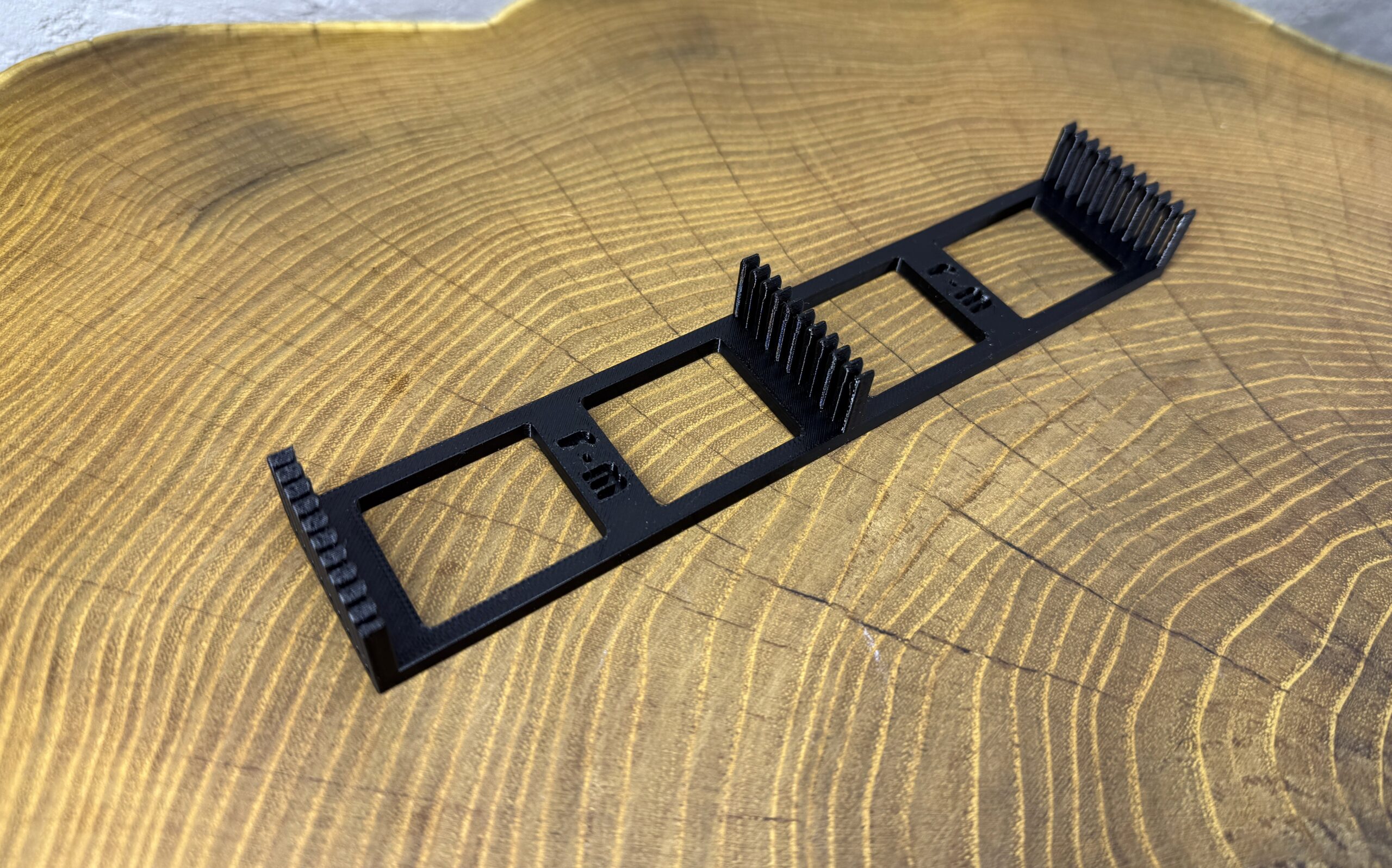 Organizer do kabli DuPont F-M (żeńsko-męskie) 181 × 35 × 18,8 mm – solidny uchwyt z PETG - obrazek 2