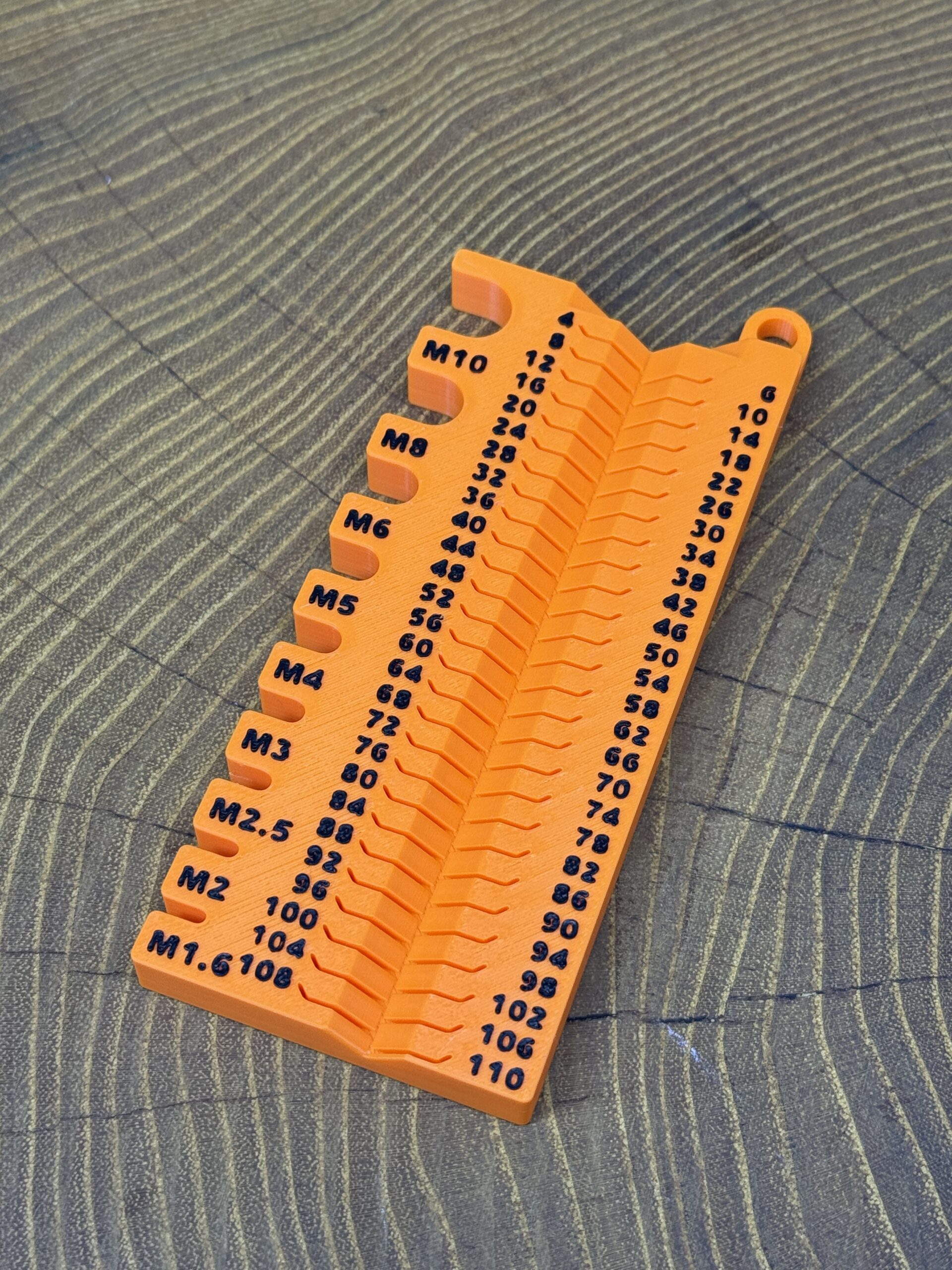 Wzornik, szablon-miarka średnic gwintów i długości śrub kieszonkowy rozmiar - obrazek 2