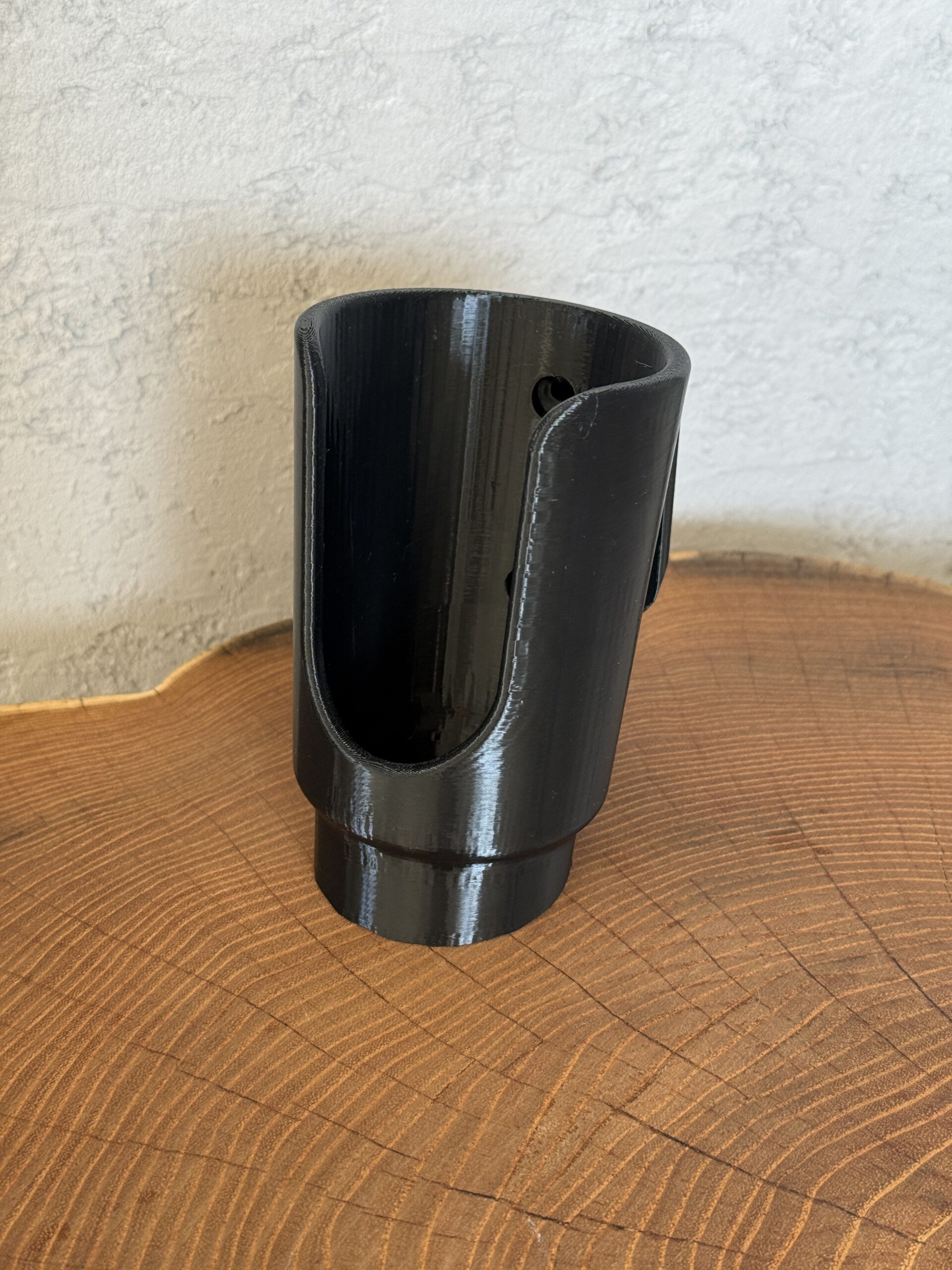 Uniwersalny Uchwyt na Wkrętarkę akumulatorową – Porządek, Wygoda i Solidność w Jednym! - obrazek 4