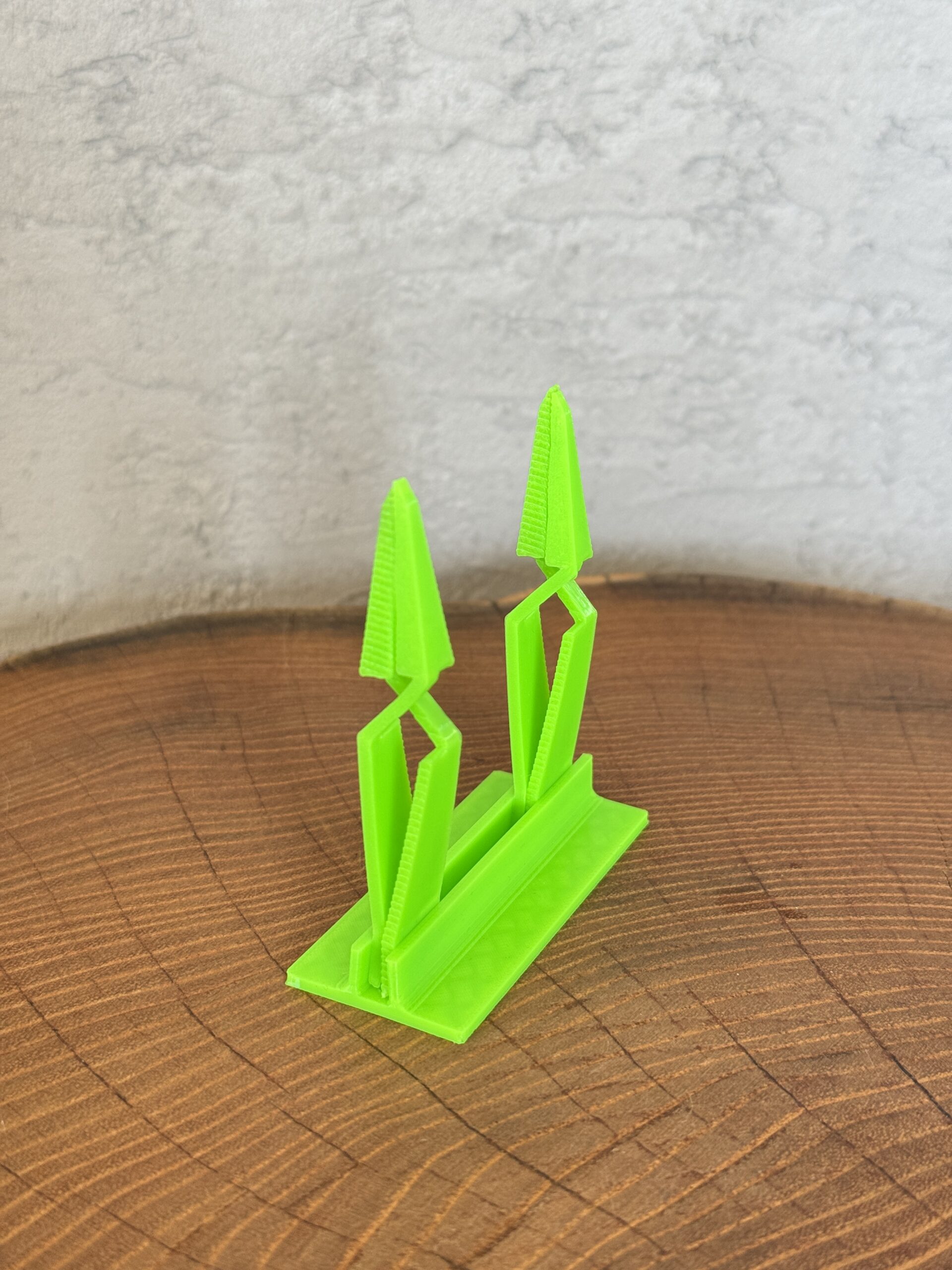 Wielofunkcyjny uchwyt lutowniczy do kabli z funkcją pęset i klipsem na karteczki - obrazek 3