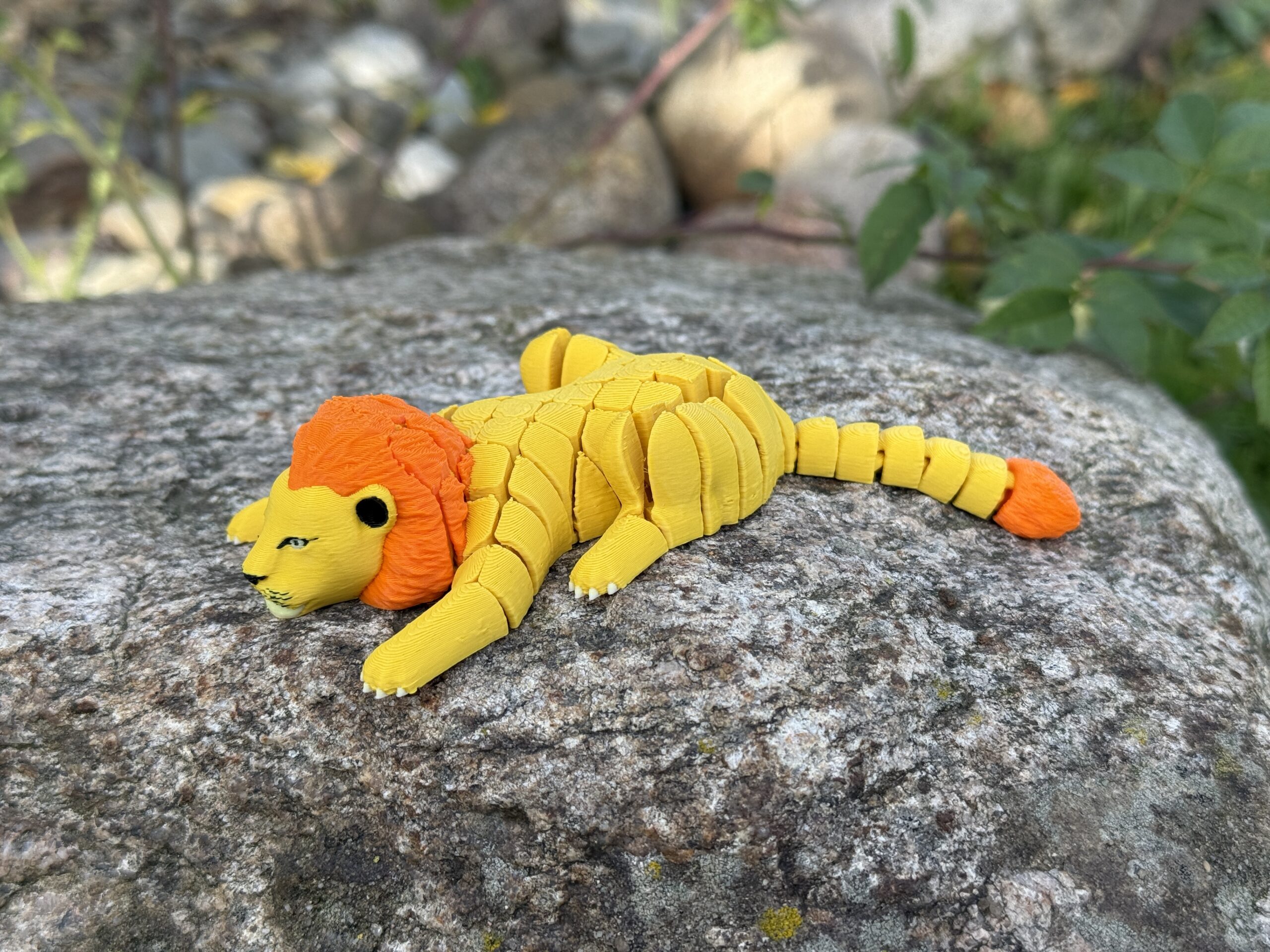 Lew segmentowy 3D – król dżungli w twoich dłoniach, ruchoma zabawka - obrazek 12