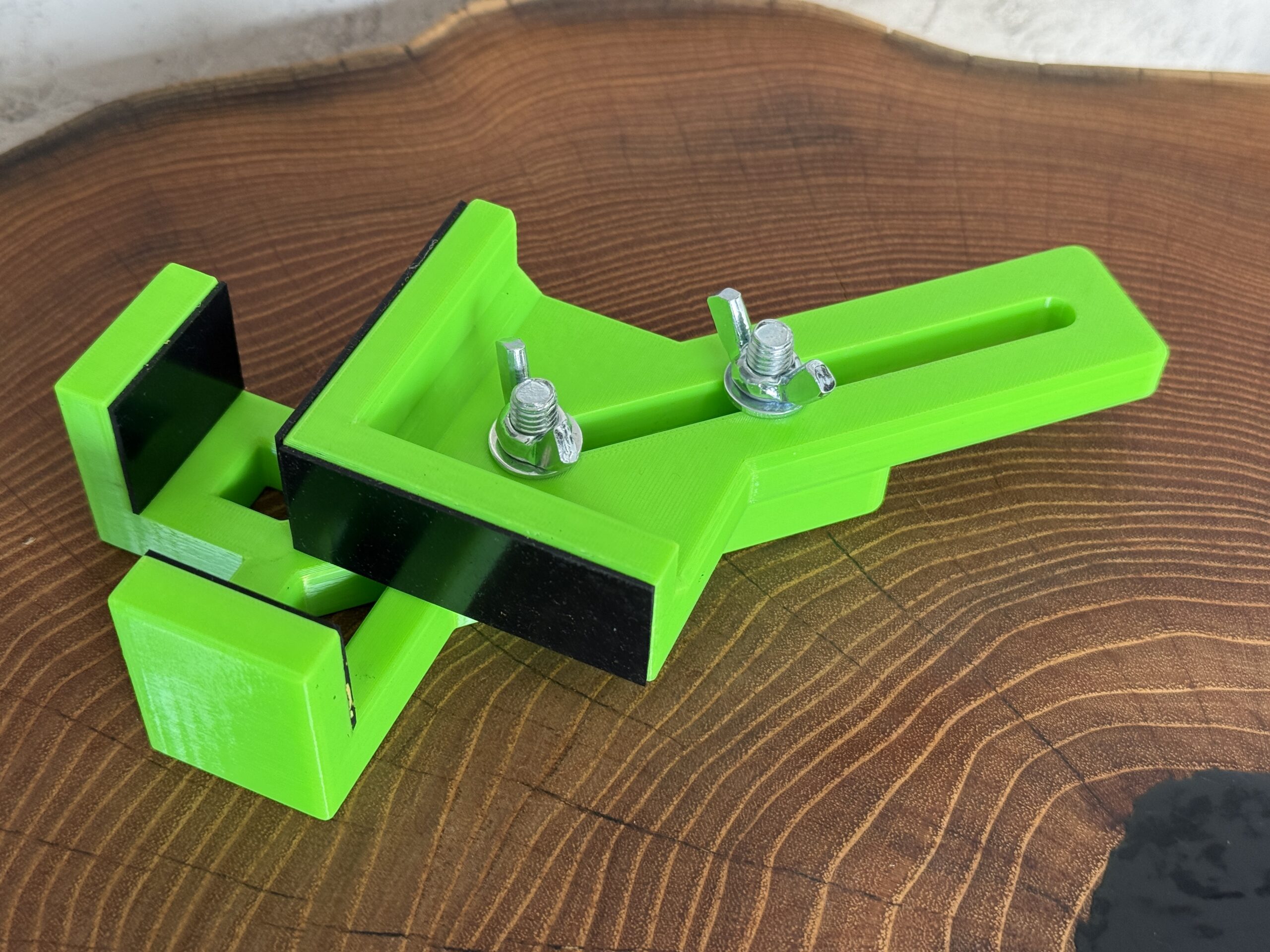 Uchwyt kątowy modelarski 90° | Solidny uchwyt do klejenia i montażu elementów - obrazek 4