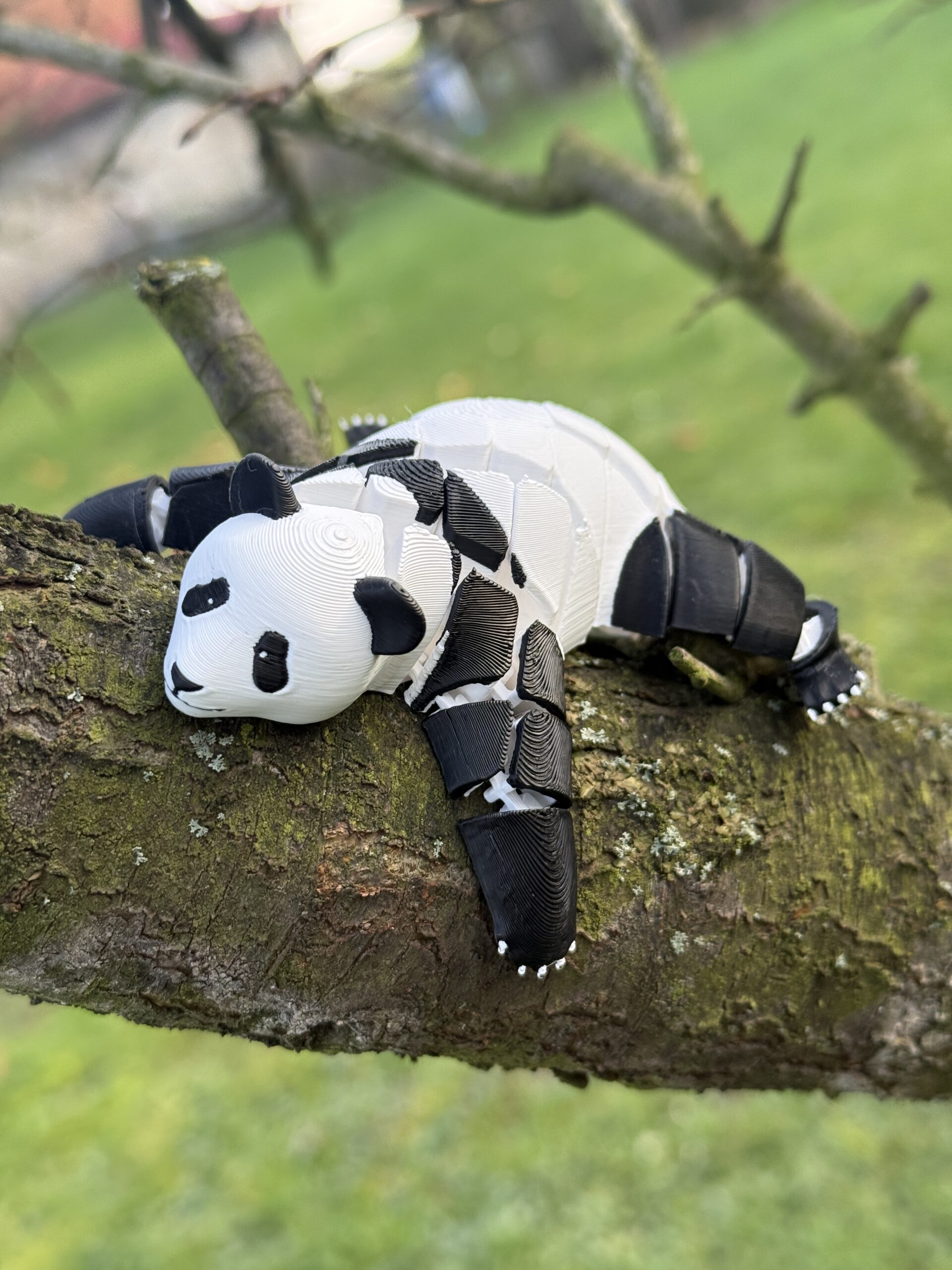 Panda segmentowa 3D – ruchoma figurka pełna spokoju i wdzięku, zabawka - obrazek 12