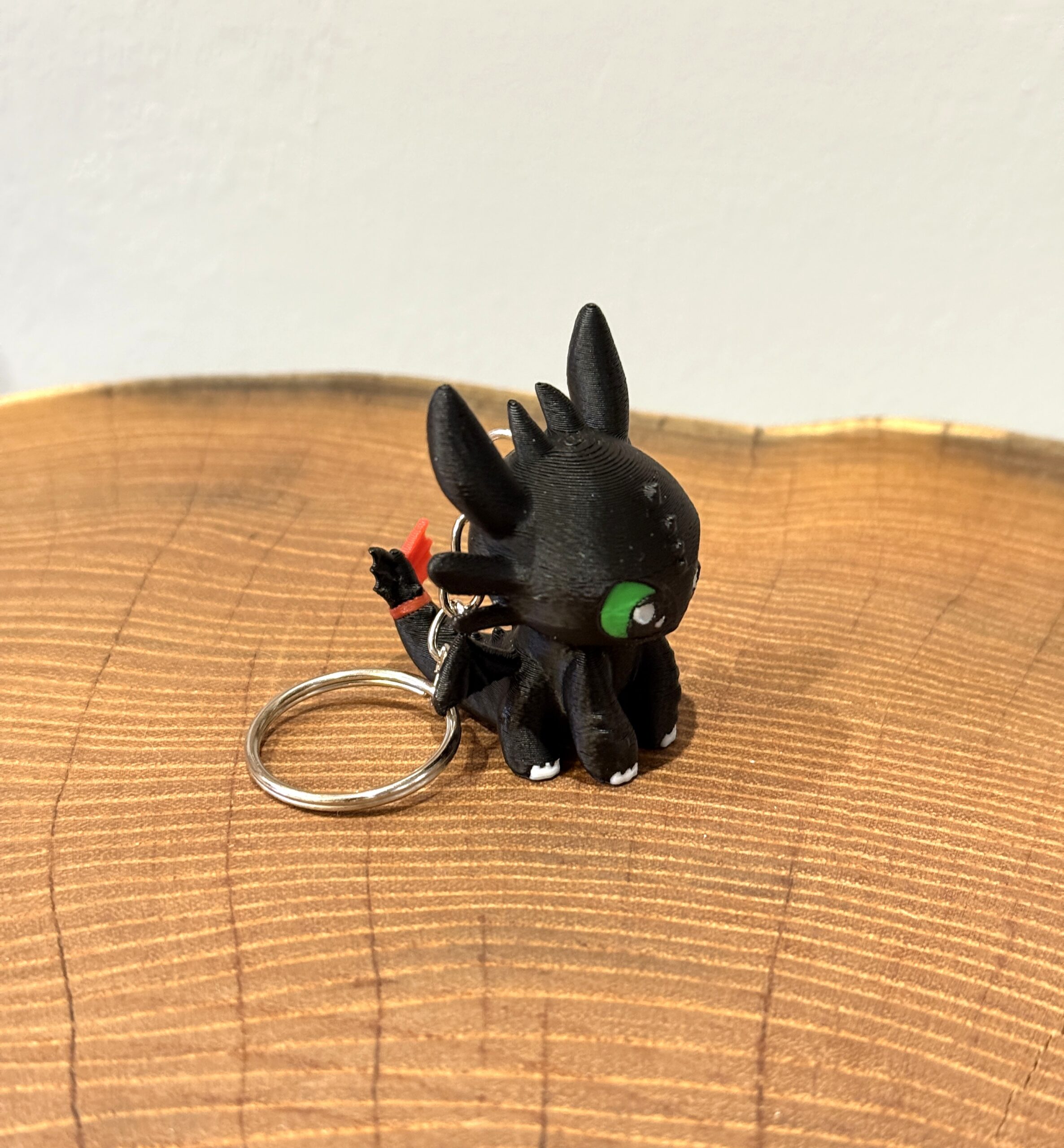 Smok Szczerbatek – brelok Nocna Furia 3D, figurka, prezent - obrazek 9