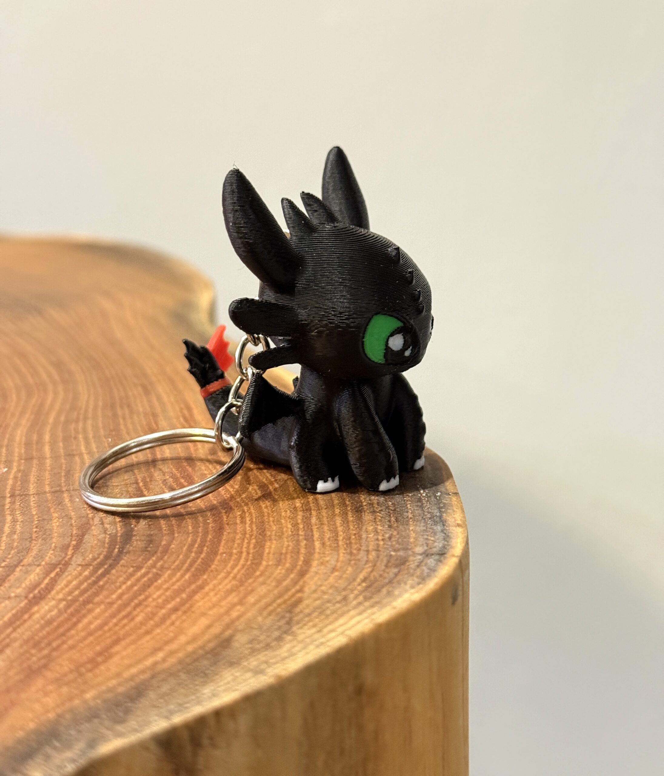 Smok Szczerbatek – brelok Nocna Furia 3D, figurka, prezent - obrazek 11