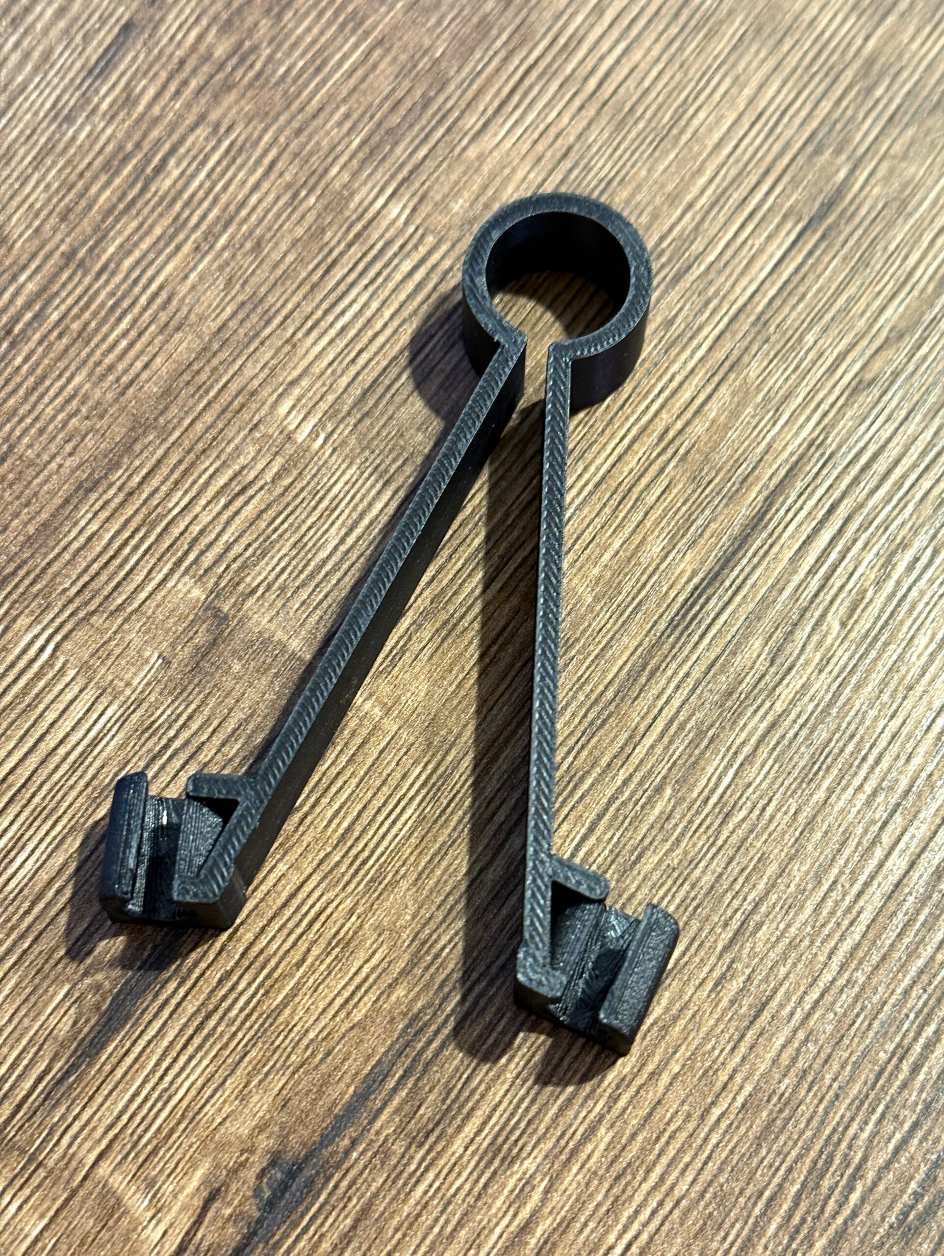 Pęseta, uchwyt do sond pomiarowych multimetru / miernika 8 mm - obrazek 3