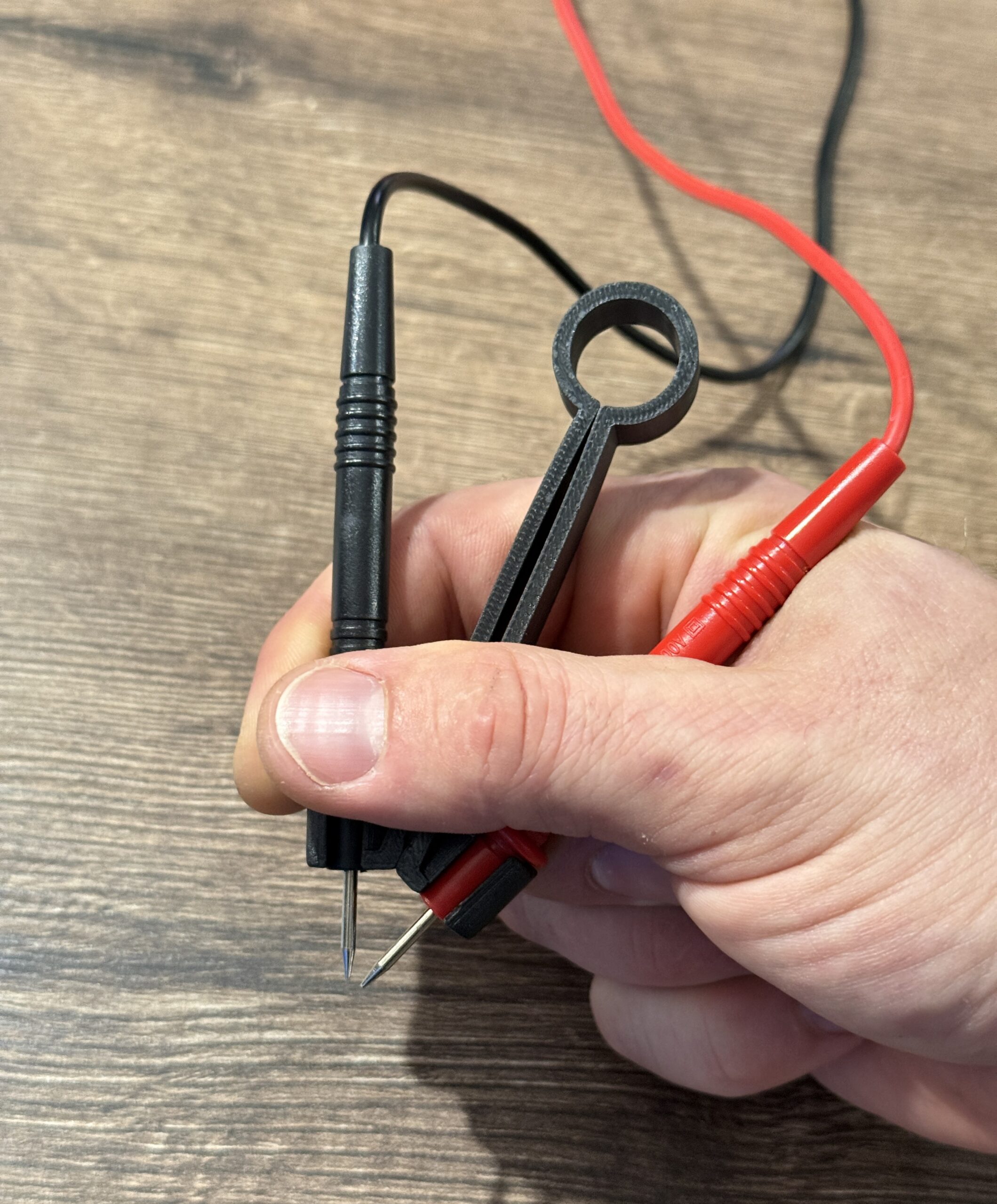 Pęseta, uchwyt do sond pomiarowych multimetru / miernika 8 mm - obrazek 6