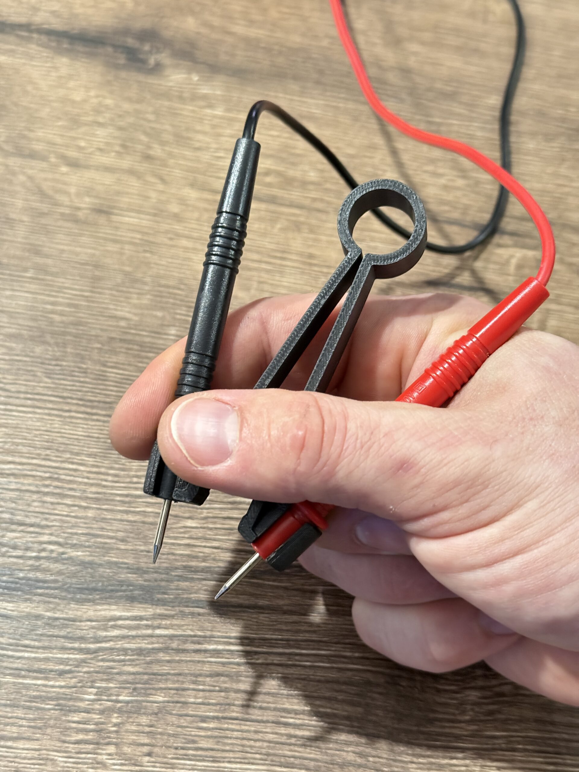 Pęseta, uchwyt do sond pomiarowych multimetru / miernika 8 mm - obrazek 7