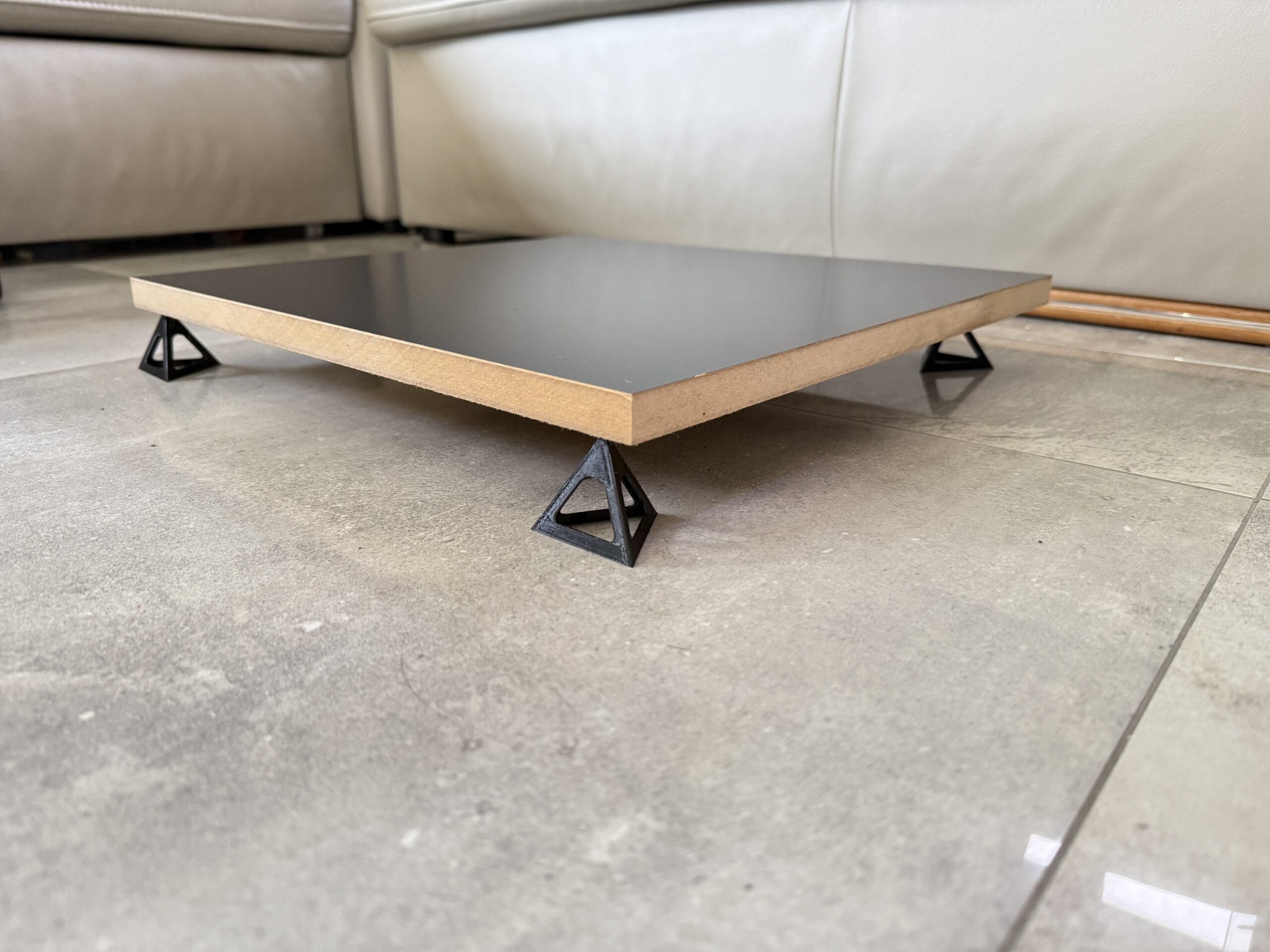 Podstawki malarskie piramidki zestaw 4 szt // stojaki lakiernicze - obrazek 4