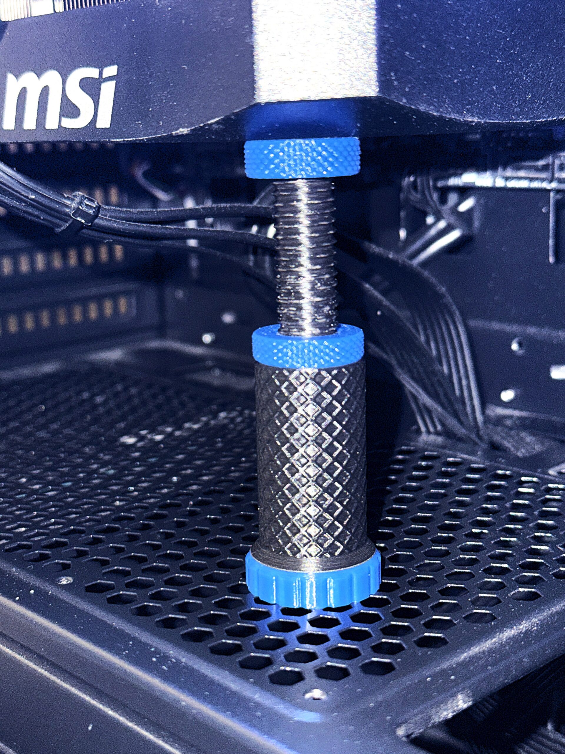 Regulowana podpórka pod kartę graficzną GPU 56–83 mm, personalizacja - obrazek 5