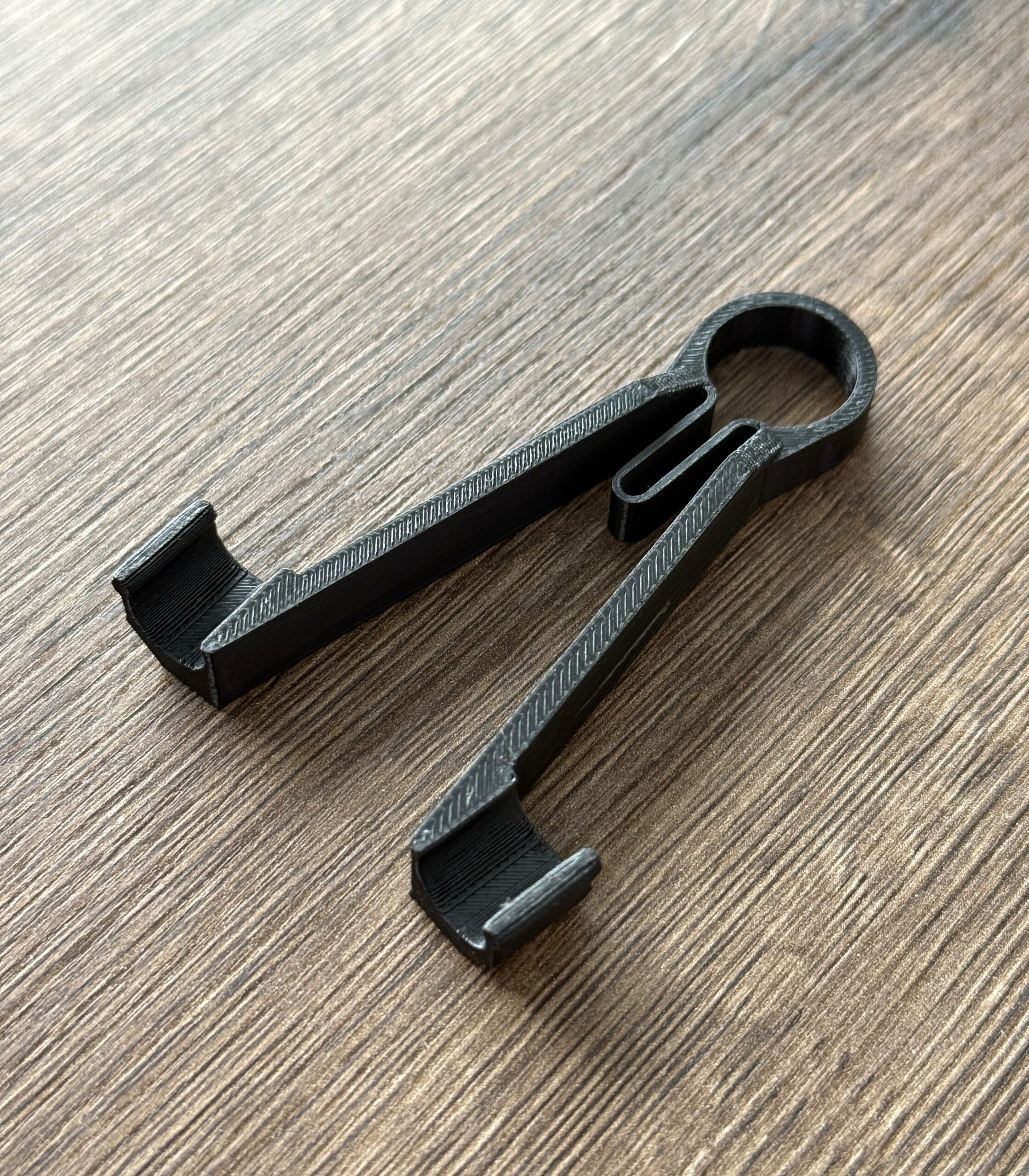 Pęseta, uchwyt do sond pomiarowych multimetru / miernika 9 mm - obrazek 3