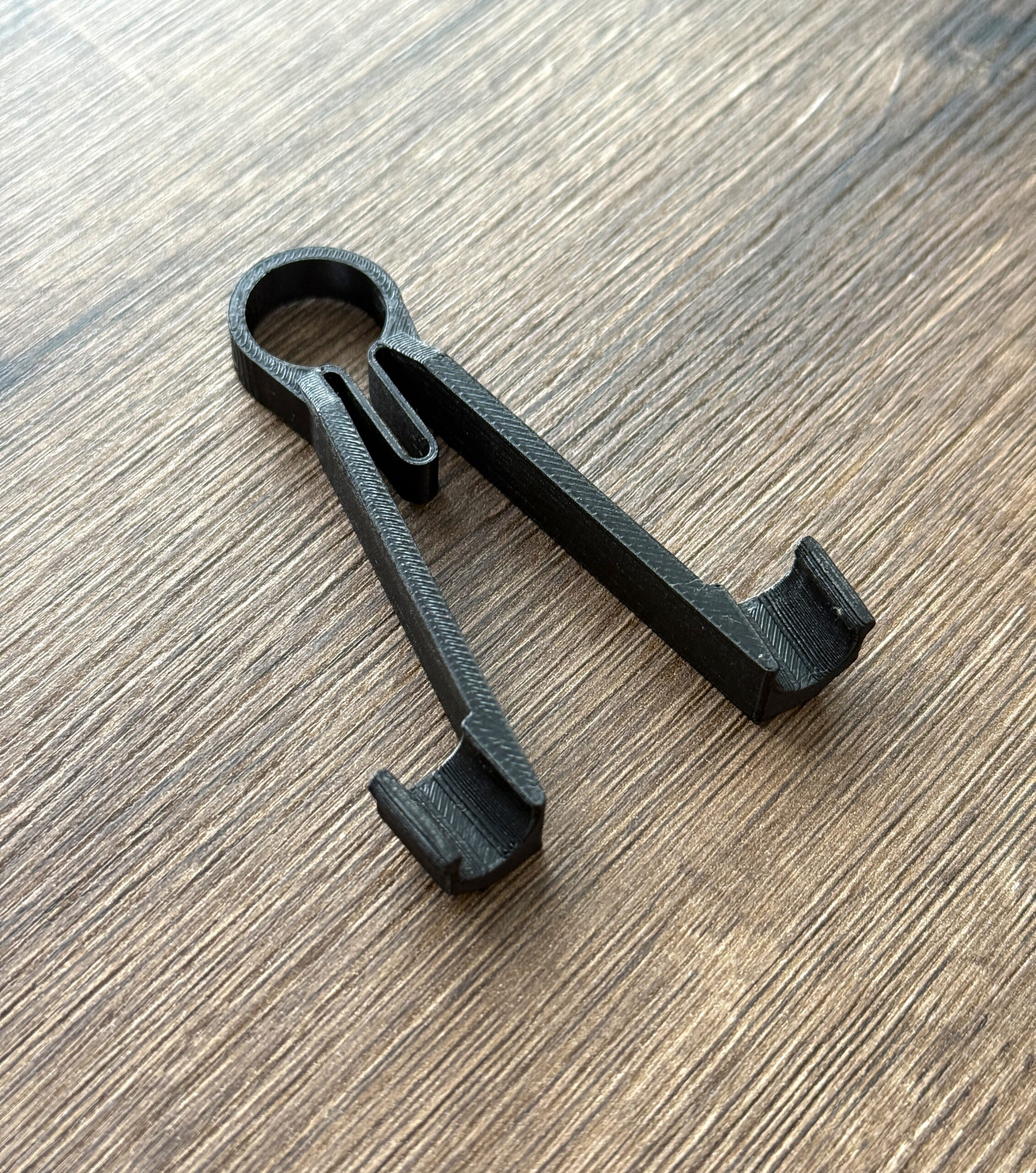 Pęseta, uchwyt do sond pomiarowych multimetru / miernika 9 mm - obrazek 4