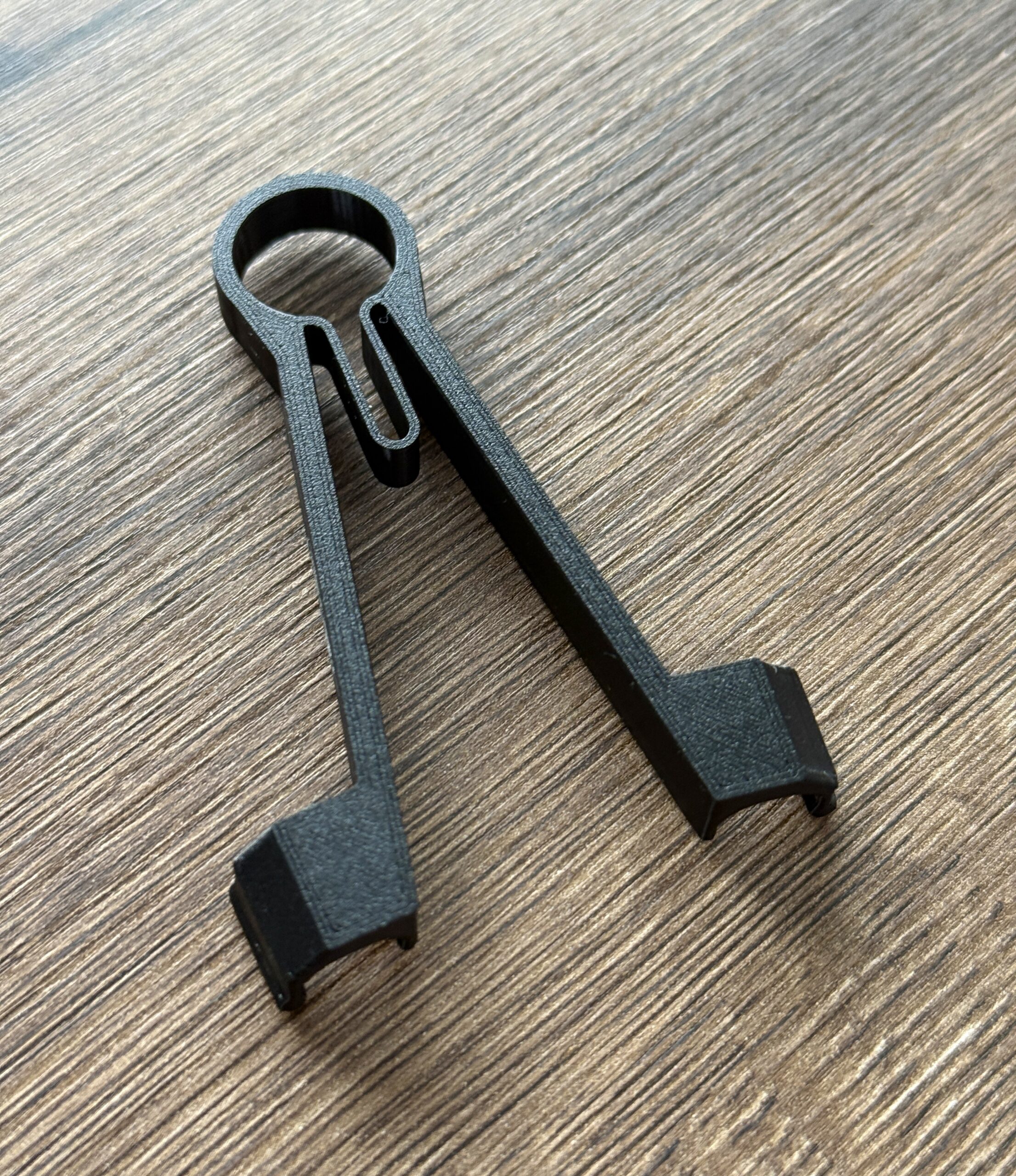 Pęseta, uchwyt do sond pomiarowych multimetru / miernika 9 mm - obrazek 6